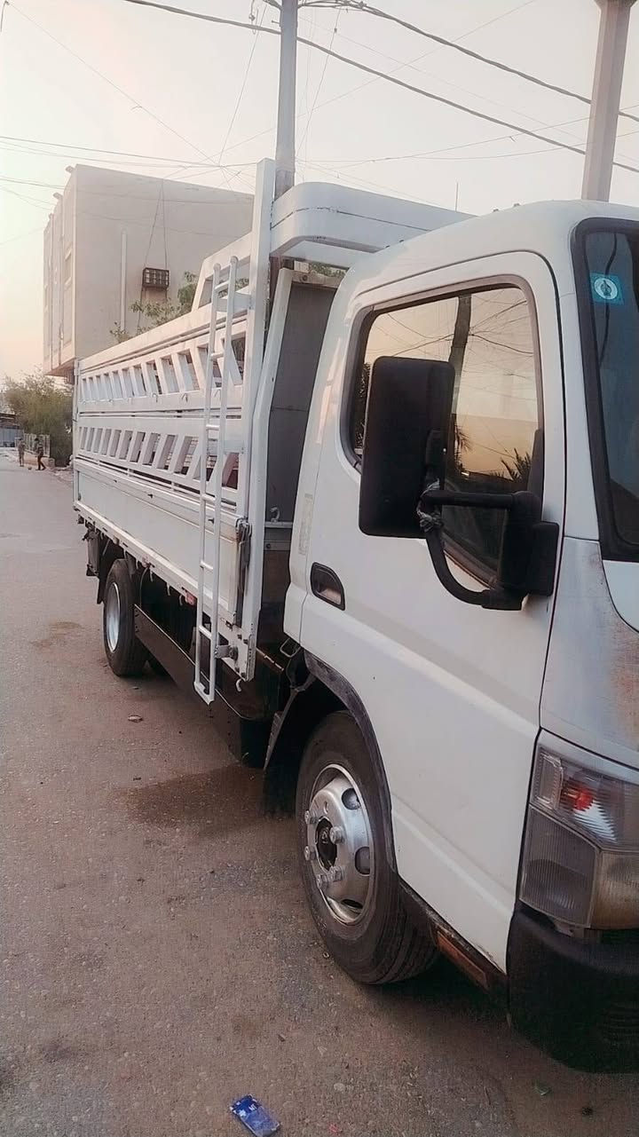سلام عليكم.   مكلف بل نشر مو اني صاحب سياره      سياره كنتر   مديل 18 بغداد. جاهزه من كلشي. كير مكينه  حداديه. تخم تاير. رقم بغداد بسم راعيها.  رجاء تصال علا رقم ***********  الاستفسار أكثر.
