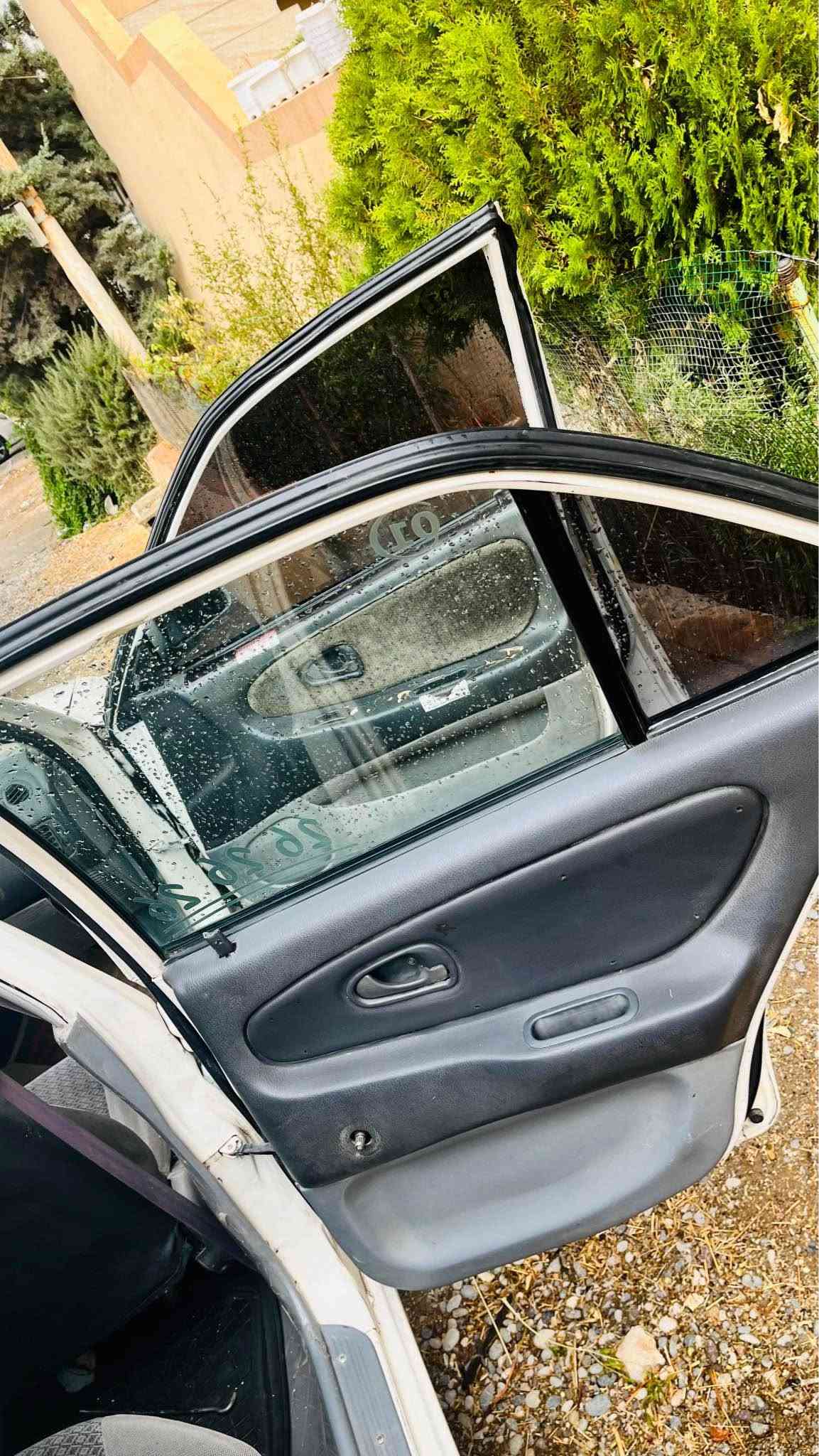 پڕۆتۆن 2004
گێڕ ئۆتۆماتیک
گێڕ و مەکینە بەشەرت
سەرف و سەوت و لێچوونی نییە
تەبرید سارد و گەرم
سەنەوی جنوب بەشەرتی ئەوەلیات و حاسیبە
ماڵی مەدەنی و کێشەی عەشایەری نیە
مووس و بڕاوە بەشەرت 
کامل کارەبایی لەسەر سویچ
دوو جام کارەبایی
قوفڵ مەرکەزی و کۆنتڕۆڵ
Abs
دەعمی قورس و لێدراوی نییە
شوێن سلێمانی
قیست و قەرز و ئاڵوگۆڕم نییە
موشتەری چات بکات السليمانية, العراق
