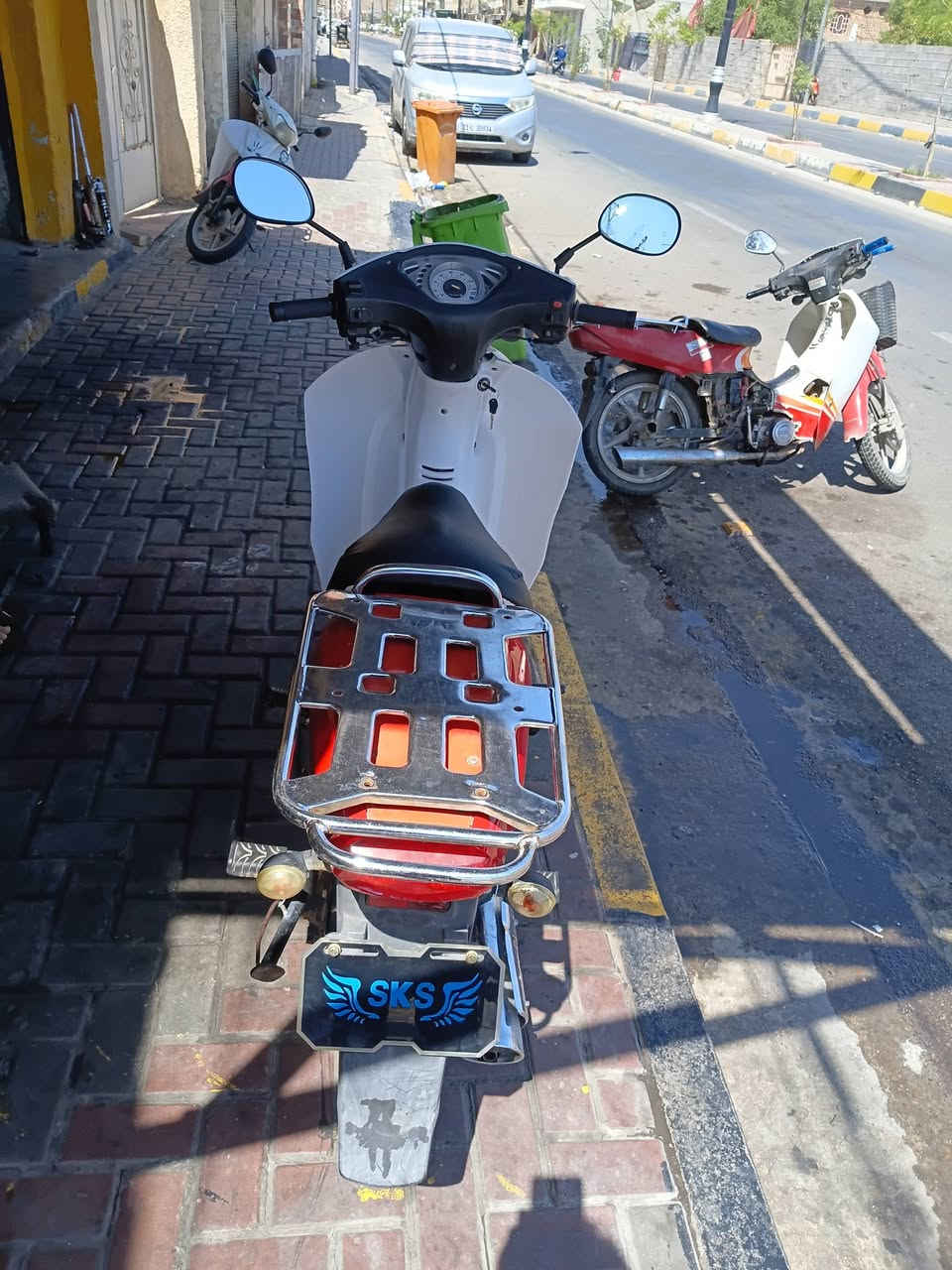 للبيع كامل ***********
