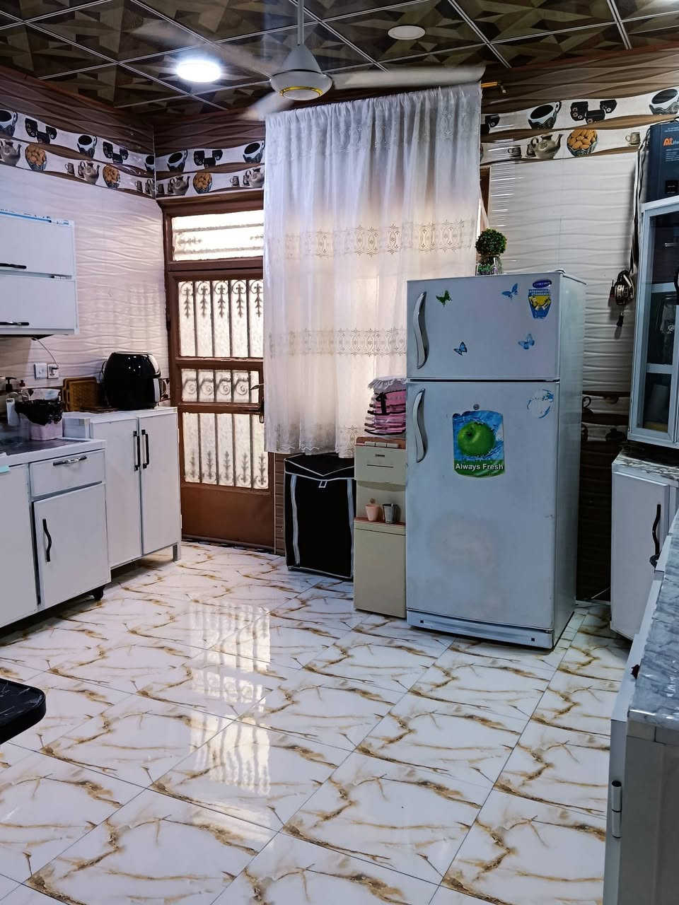 نزلة شيخ سامي • ٢٠٠م • ١ غرفة