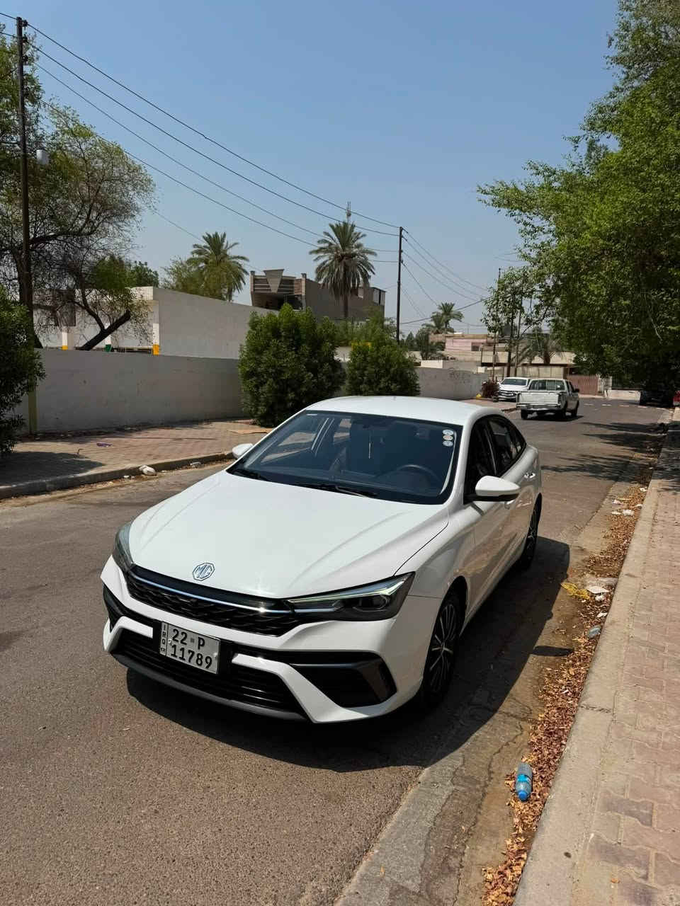 السلام عليكم
Mg5 2025 السياره من طلعت من الشركه للان ع ايدي وكلها ع وضع الشركه كفاله عامه من ضربه من كلشي عده بيها بل بنيد رصعه بصيطه صفح اثر حصوه السياره مواصفات معروفه 
1 تبريد قطعتين 
2 كروز سرعه 
3 سايد بريك بصمه
4 بصمتين بل سياره 
5 حساس خلفي
6 حساسات اطار
7 تبريد لمس
8 اربع بصمات تشغيل تشيل وفتح ابواب وصندوق
السياره رقم اربيل باسمي تحويل ثاني يوم هزه وسنويه جدد للبيع فقط مكاني بغداد حي الجامعه او الدوره السعر 105 وبيها مجال بسيط السياره ماشيه 71 كل السياره ع وضع الشركه حته الاطارات ***********
