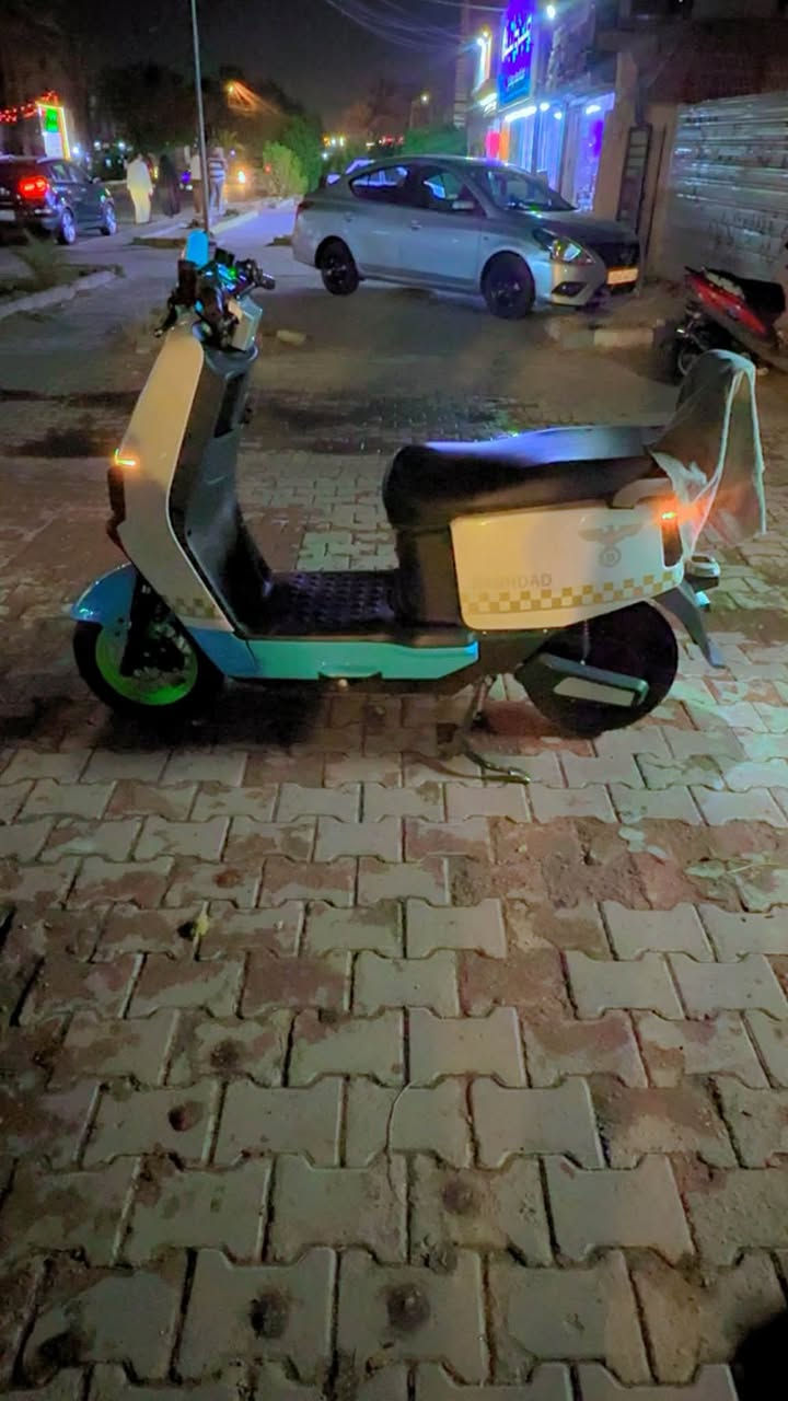 دراجه شحن بغداد لبيع بيها شويه ضربات شراي خاص عنواني بغداد شعله ***********
