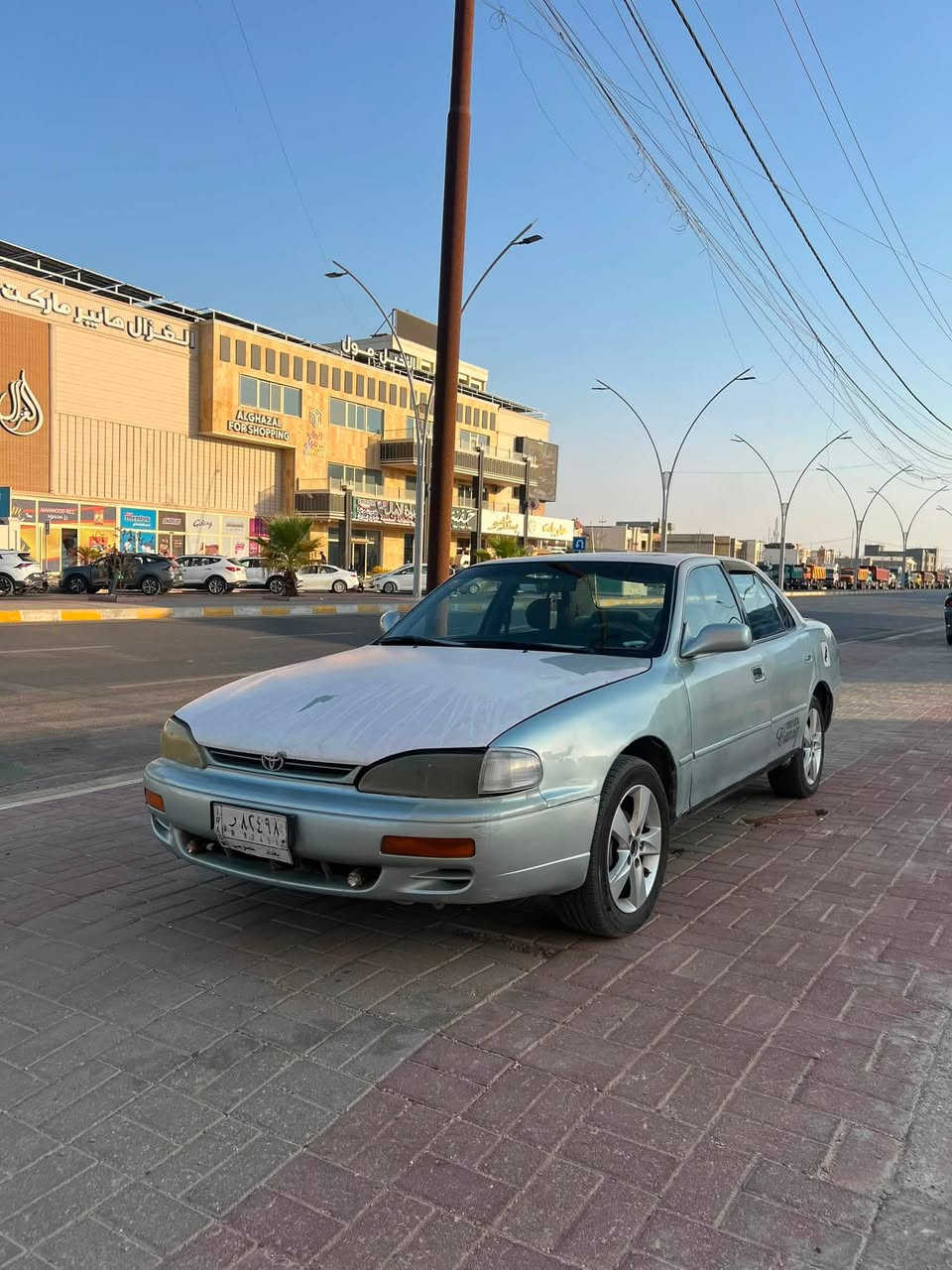 كامري موديل ١٩٩٦ رقم بغداد 
سياره بلاديه مكفوله كفاله عامه فول مواصفات تبريد وفتحة سقف محرك 2000 مكفول سياره جاهزه مابيها اي نقص سعرها ٤٩ مكان السياره الرمادي 
***********
