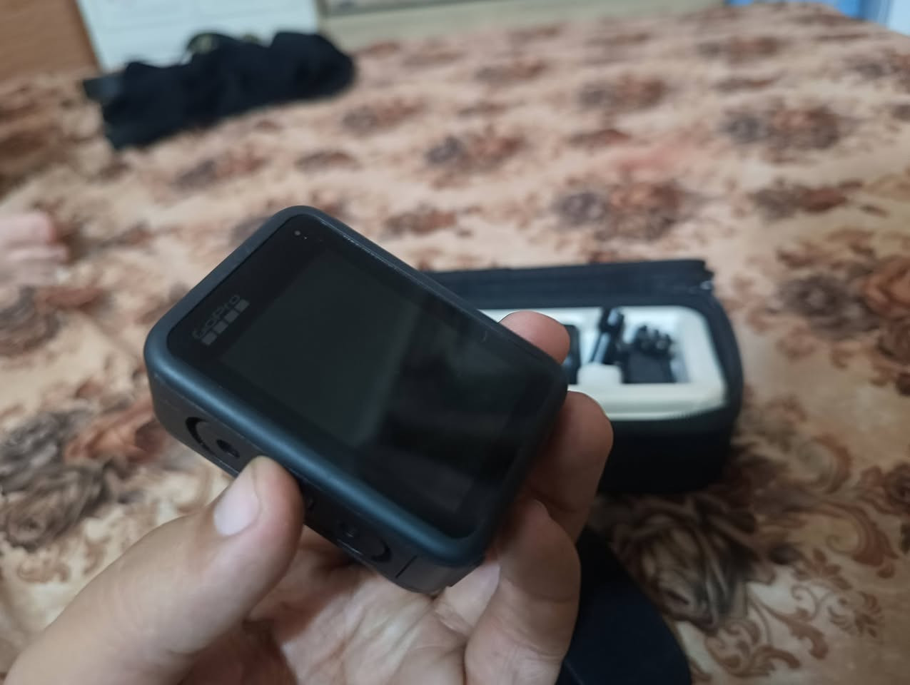 Gopro 10 hero
نضيفه حيل استخدام قليل وياها كل ملحقاتها ورام 

سعر 250 بيه مجال قليل مكاني الشعب وعندي توصيل رقم موبايل 

***********
