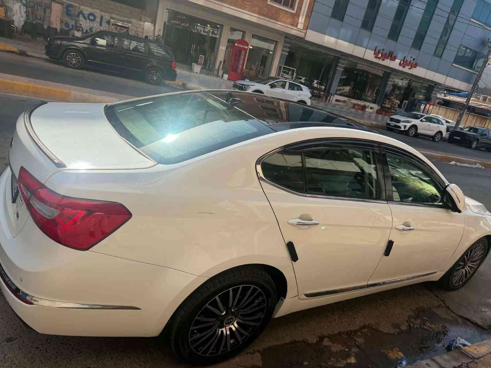 السلام عليكم 
كادنزا 2014 لون ابيض 
خليجي 3500
سياره vip 
فول مواصفات بانوراما الvip مواصفاته 
معروفه 
تبريد منظومه جديده قبل شهرين شادها 
صدر ميكانيك مكينه كفاله 
سونارها جديد قبل سبوع اخذته وتجي تأخذلها سونار 
حادثها تبديل بنيد وجاملغ اصلي وكاله نفس اللون وجاملغ الثاني مصبوغ 
سياره رقم أربيل جديد أنكليزي باسمي تحويل مباشر او وكاله
السعر 110 وبيها مجال 
اتصال على الرقم مباشر 
***********
