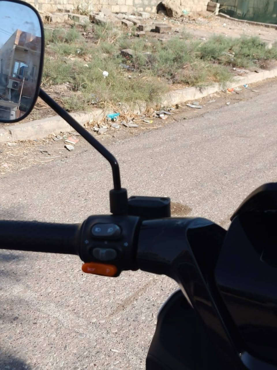 اخوان ماطور شحن تايلج للبيع
مواصفات🔴
مثبت سرعه 

كير 3 نمر 

تشغيل بصمه 

بي بصمتين 

وبي تنطبيق تحكم من التلفون

بريكات شغالة

الشاشه مغلفه يعني شخط ما بيها 

الكشن مغلف شفاف

الشاحنة موجوده شغاله 

السعر 950 وبي مجال بسيط

للاستفسار اكثر ***********🔴
