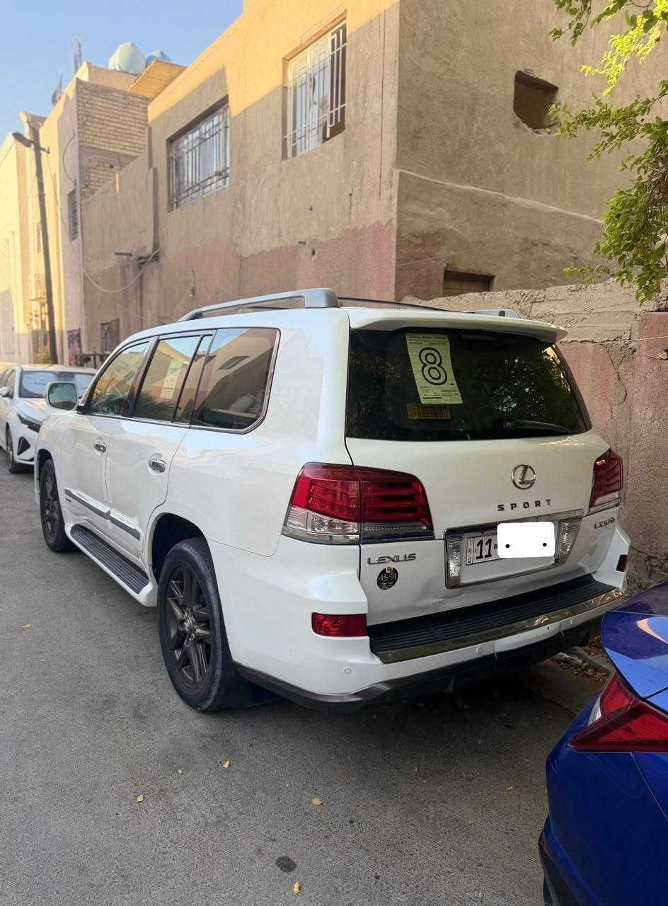 سلام عليكم لكزز ٢٠١٢ رقم بغداد سياره حيل حلوه اي استفسار اتصل على هاذا رقم *********** ٣ دفتر ٣٠ ورقه بيها شي قليل
