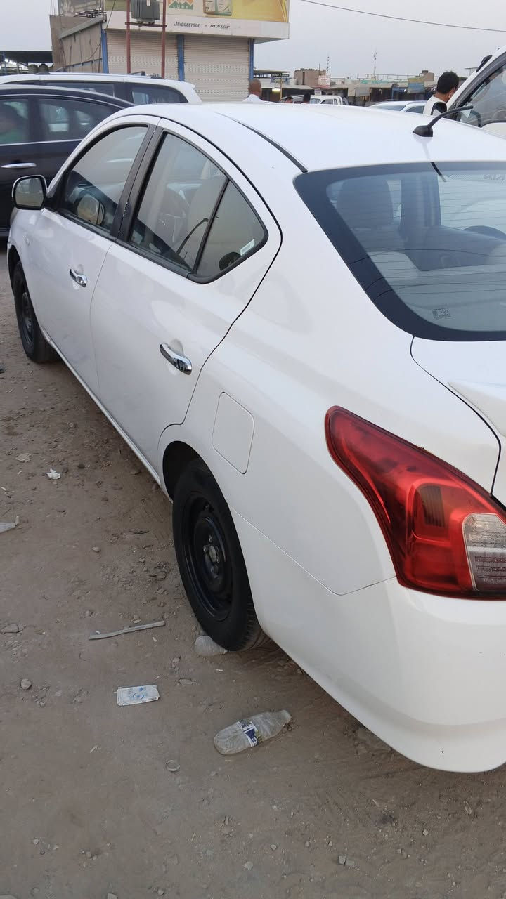 سني هندي بليته الزركه موديل 2018 تبريد خير من الله كير محرك السعر 95 وبيها مجال  الرقم بغداد هاتف ***********
