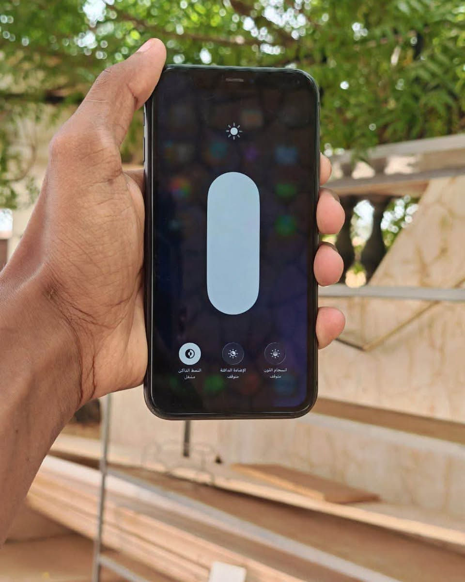 ايفون 11 • ٦٤ • شاشه وبطاريه مبدله