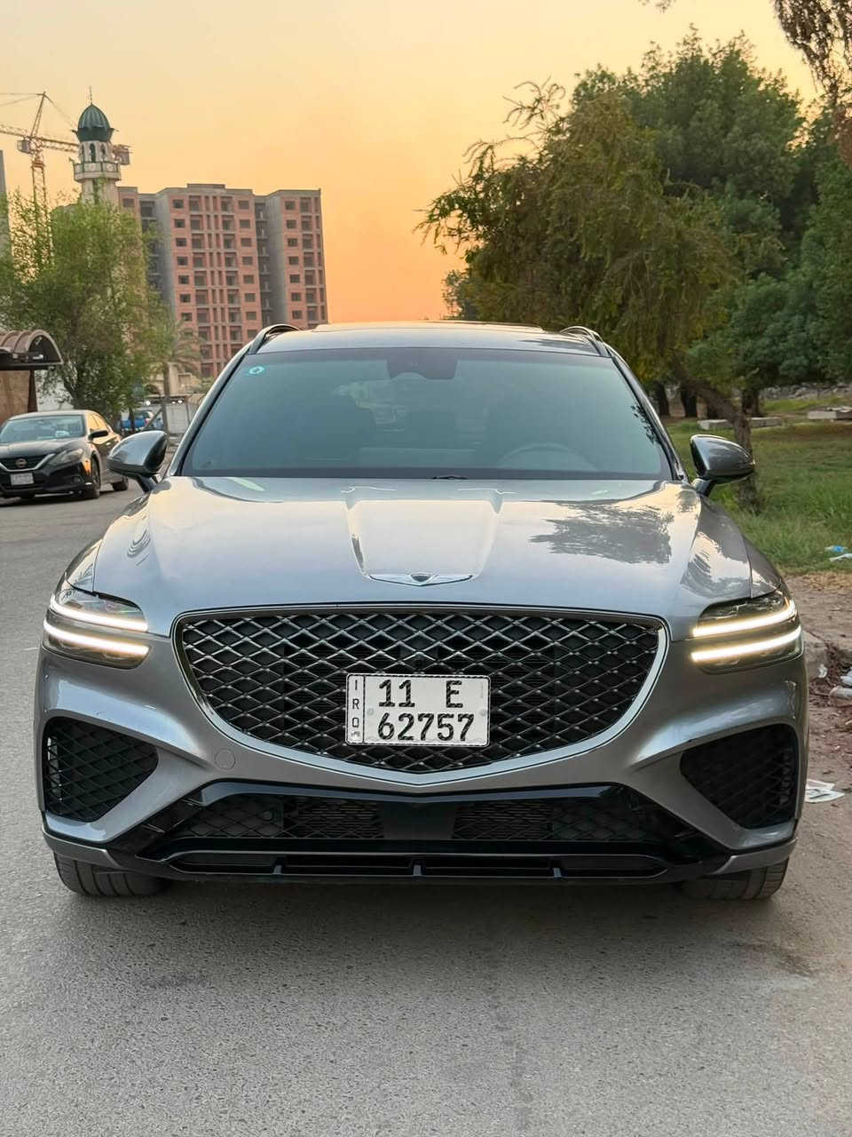 🚨 للبيع فقط – 2024 GENESIS GV70 SPORT PRESTIGE 🚨
🔥 السيارة فول برستيج – مواصفات عالية جداً 🔥

📌 الحادث: مقدمة البنيد ودعامية نفس اللون

✅ السيارة قابلة للفحص

✨ أهم المواصفات:
• بانوراما
• بصمة + تشغيل عن بُعد
• تقديم وترجيع بالبصمة
• حساسات أمامية وخلفية
• Auto Park
• 4 كاميرات
• كشن جلد – تدفئة وتبريد
• ويل كب 21
• رادار أمامي وخلفي وجانبي
• مرايات شفط
• باقي مواصفات الـ Full Prestige معروفة

🚗 الماشي: تقريباً 16,800 ألف مايل وقابل للزيادة

📍 الموقع: بغداد – الدورة
💰 السعر: 32000
💵 بيها مجال بسيط

📞 للجادين فقط – البيع فقط
***********
