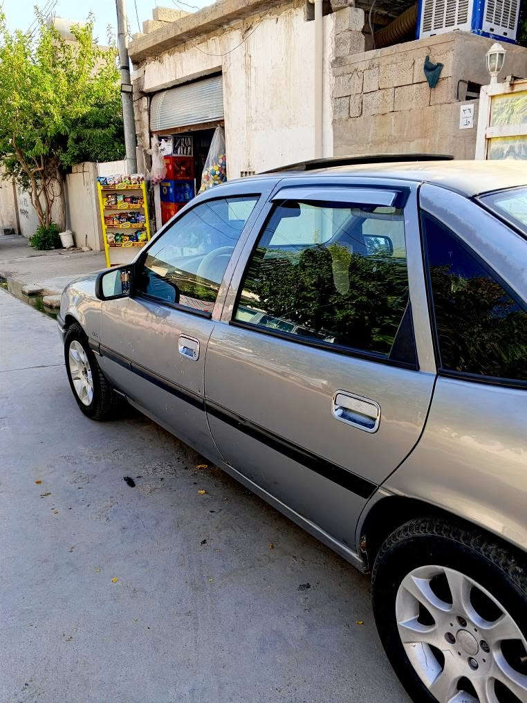 اوبل فكترا موديل 1994 وارد يابان بلاد تبريد محرك 20 ايرفلو كبس گیر محرک صدر بشرط سنويه جديد سعر 37 بيه مجال عنوان كركوك 
***********
*********** كركوك, العراق
