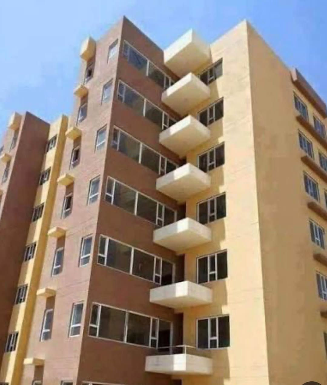 🏠 شقة للبيع في مجمع كوردستان ستي – عمارة H

📍 الموقع: مجمع كوردستان ستي – عمارة H، على الشارع
🏢 الطابق: الرابع
📐 المساحة: 148 متر مربع

✨ تفاصيل الشقة:

* شقة نظيفة ومرتبة جداً.
* تحتوي على مطبخ.
* هول داخلي واسع.
* غرفتين نوم.
* صحيات.
* موقع مميز داخل المجمع وعلى الشارع.
* الطابق الرابع.

💰 السعر: ٤٣،٥٠٠ دولار قابل للتفاوض للجادين.

📞 للاستفسار والتواصل: يرجى التواصل *********** أربيل, العراق
