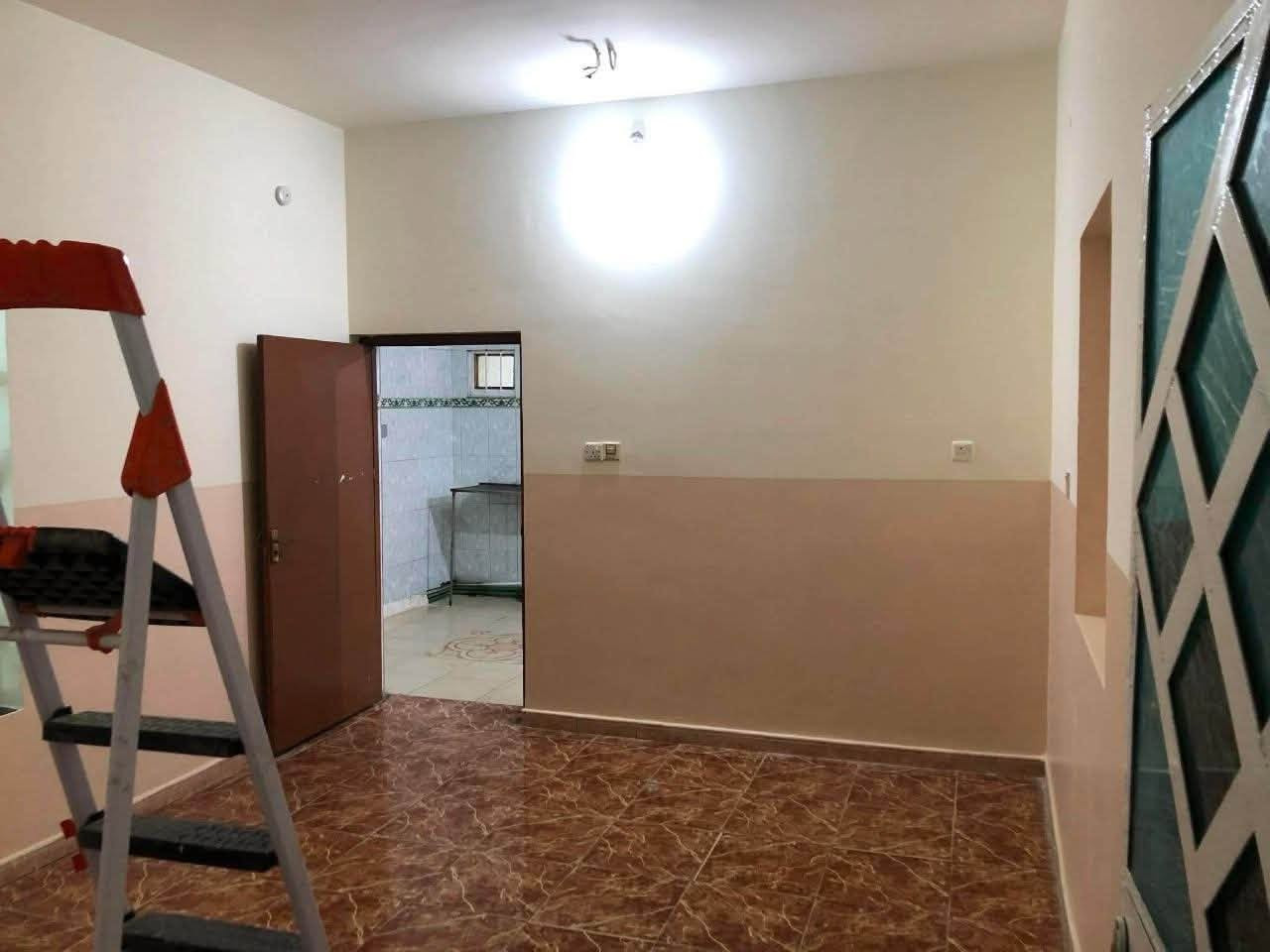 مشتمل للبيع – حي المهندسين
📍 مشتمل بمساحة 100 متر (5×20)
📍 طابو صرف

📍 موقع مميز في حي المهندسين قريب جدًا من شارع المهندسين الرئيسي

📍 يقع في الفرع المقابل لـ مدارس لارا الأهلية

📍 شارع عريض بعرض يقارب 15–20 متر

طابق واحد _يحتوي على غرفه _استقبال_كلدور_مطبخ_صحيات

📞 للاستفسار: 

*********** 

فرصة مناسبة للسكن أو الاستثمار في موقع حيوي وقريب من الخدمات.

25 يونيو
