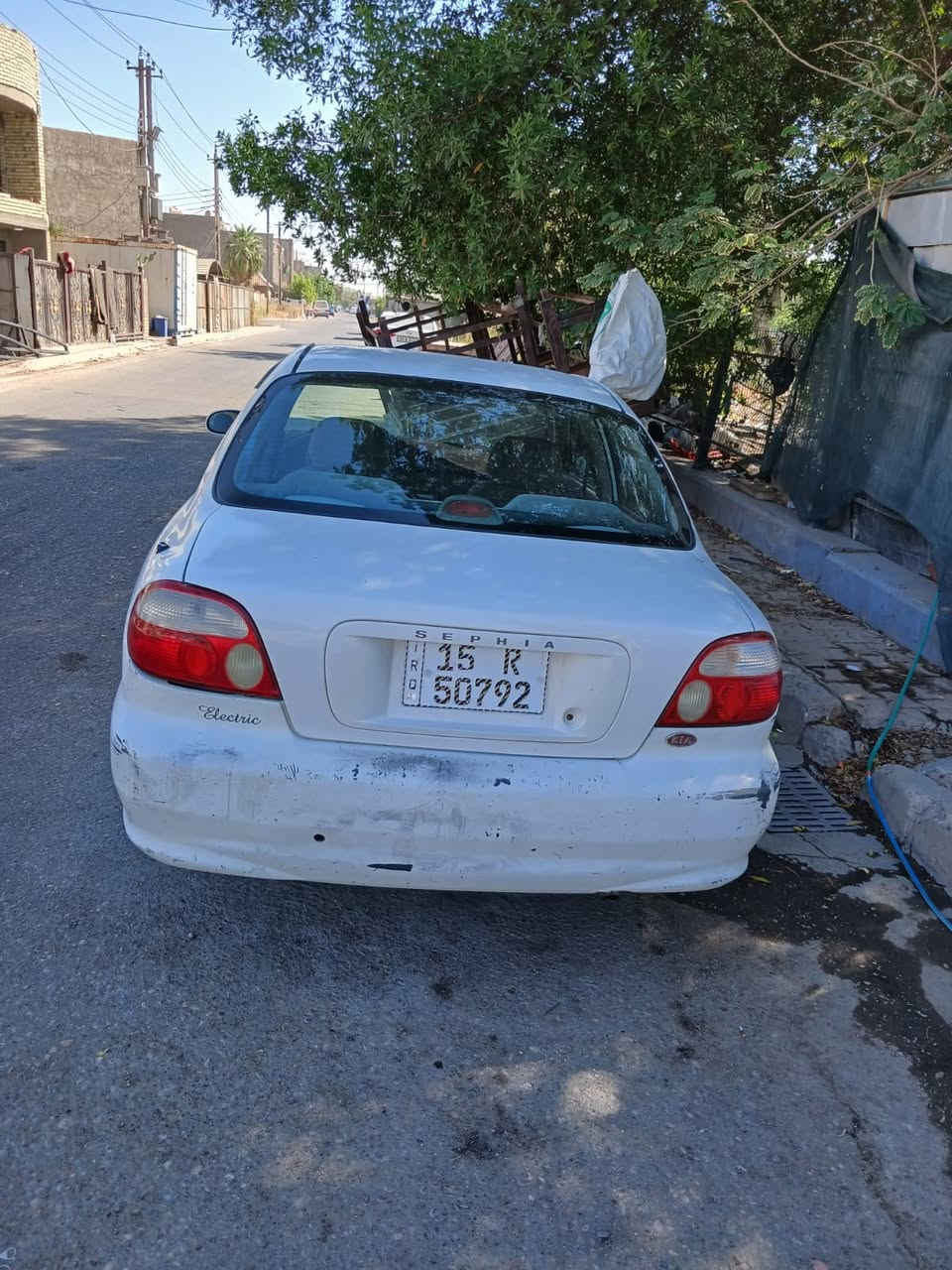 كيا سيفيا مديل 2000
كير  اوتوماتيك ومكينه خير من الله
والكشر شوف العين
رقم انبار نكليزي
سعرها 25وبيها مجال
بغداد فلكة حي نصر
***********
