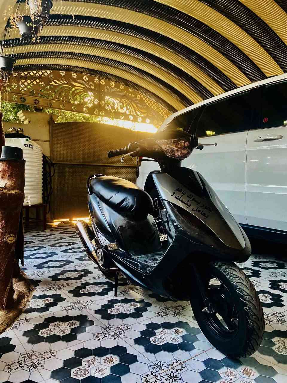 ماكس عدلة • نضيف • نواقص