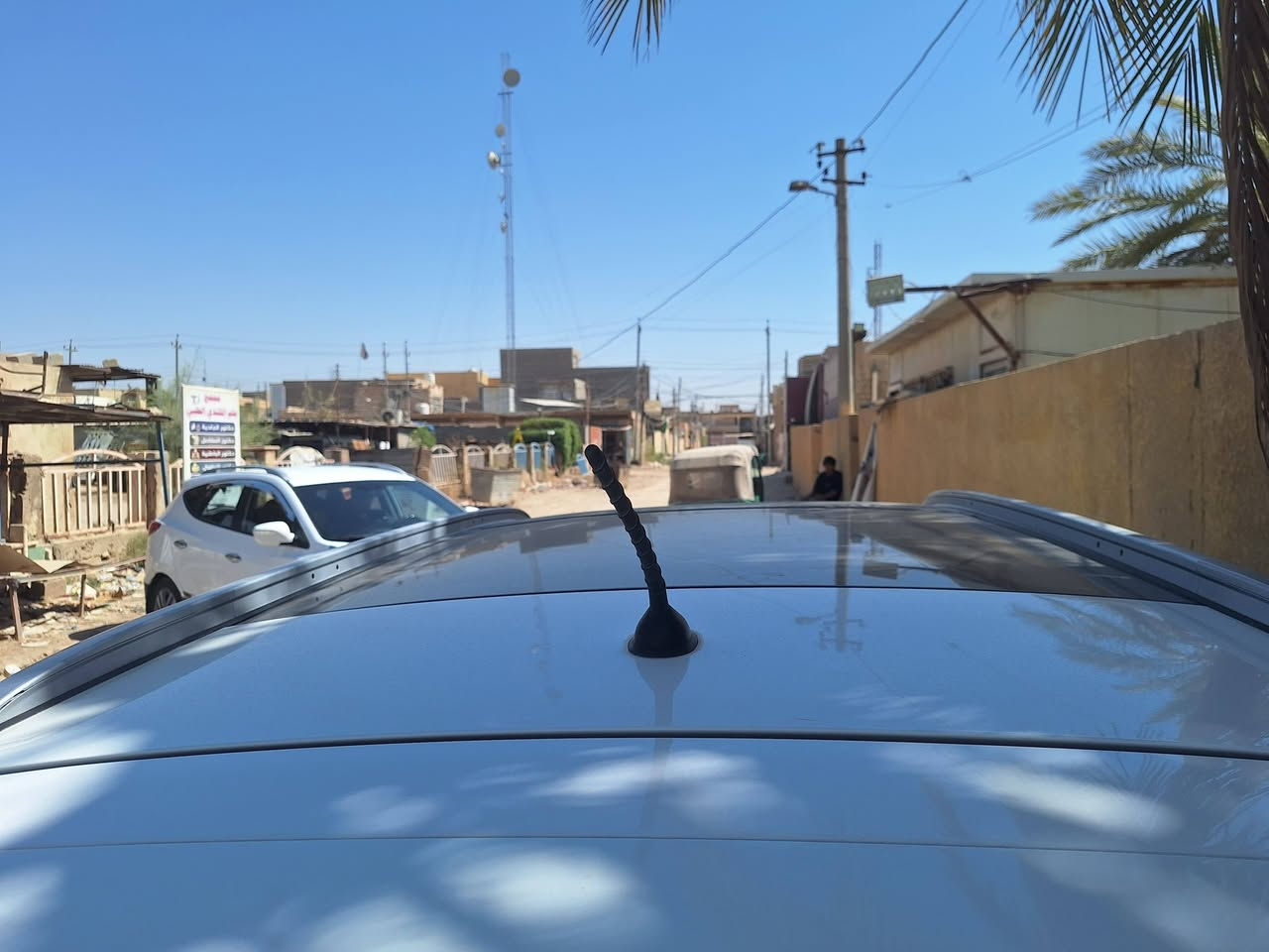 السلام عليكم
سورنتو 2017 بغداد 
بيع او مراوس سورنتو 24-25
السياره خليجي مكفوله عدى بارد قليل 
1. ماشيه 130 
2. السياره 6 سلندر 
3. (3) قطع تبريد 
4. السياره 7 راكب 
5. بصمه 
6. (5) ويل كب 
7. كشنات جلد 
8. حساس خلفي امامي 
9. جنطه كهربائيه 
10. بردات ابواب خلفيه 
11. كشن كهربائي 
12. مرايات جانبيه كهربائيه 
13. سياره بانوراما 

السعر : 210 وبيها مجال 
العنوان بسمايه 
رقم الهاتف : ***********

