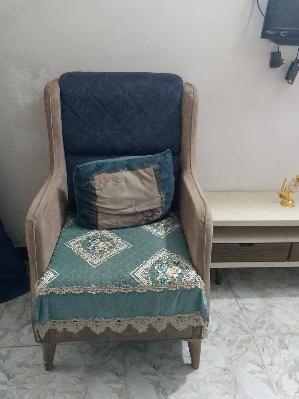 تخم للبيع سعره 400 بي مجال بلازمه سعره 100 بيه مجال اي سفسار يوجد وتساب ***********
