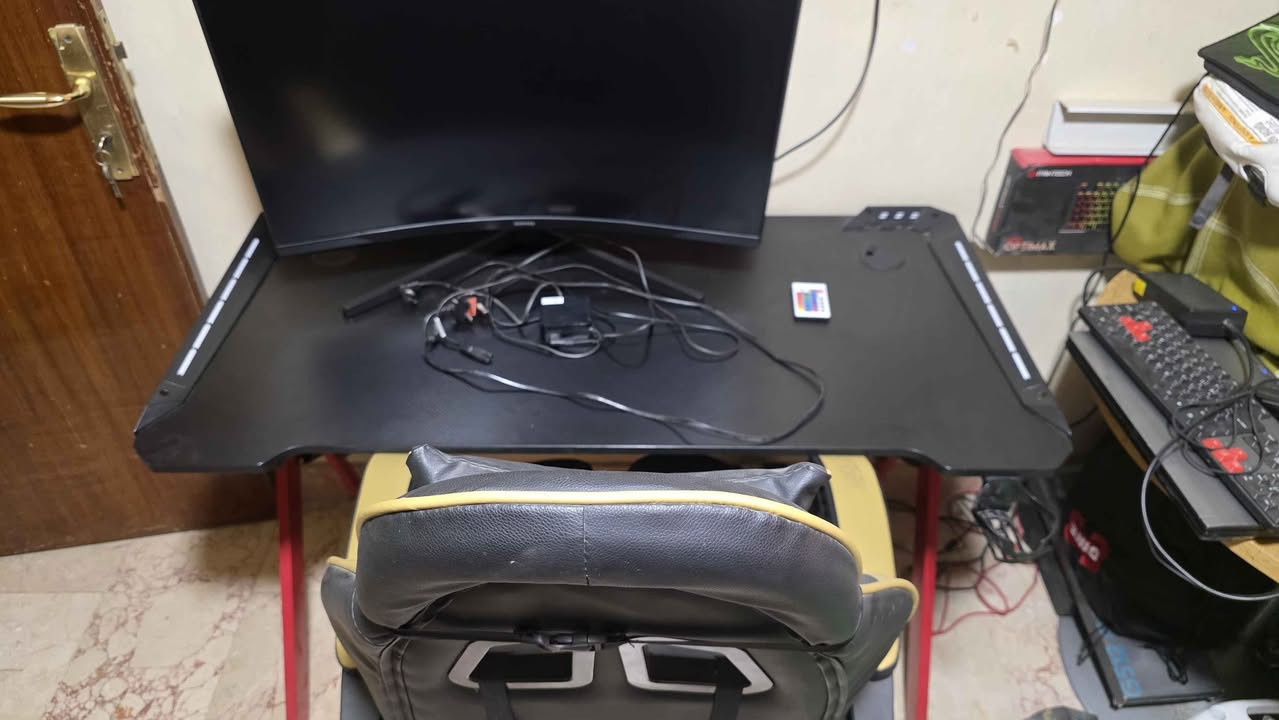 شاشة سامسونج اوديسي G5 32 inch curve الاستجابة 1ms 144 Hz Va 2 Hdmi 2.0 الموديلC32G55TQBM بحالة جيدة مستعملة بشكل قليل السعر ٣٠٠ الف دينار
كيبورد ريد دراكون ميانيكل ٣٠ الف دينار
كيبورد K500 ميكانيكل ٢٥ الف دينار 
ماوس ستيل سيريس رايفل ٦٠٠ ب ٢٥ الف دينار
سماعة astro a50 واير ليس السعر ١٢٥ الف دينار
سماعة هايبر اكس Cloua alpha s واير السعر ٥٠ الف دينار 
ميز حاسبة Rgb الطول١٢٠ سم والعرض ٦٠ سم والارتفاع ٧٠ سم مع كرسي كيمنك السعر ١٥٠ الف والاسعار بيها مجال للجادين بالشراء رقم الهاتف *********** او المرسلة على الواتس اب او الماسنجر وشكرا بغداد, العراق
