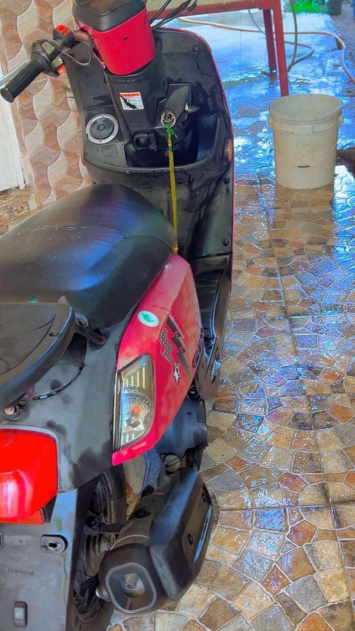 سلام عليكم بوليس مسطره موديل٢٠١٢دراجه بعدها بحالت الوكاله كفاله من شرط بل كارتون اي نقص مابيها مكاني ديالى  فلكه الامين سعر مليون و٥٠وبيها مجال للتواصل*********** و خاص مفتوح
