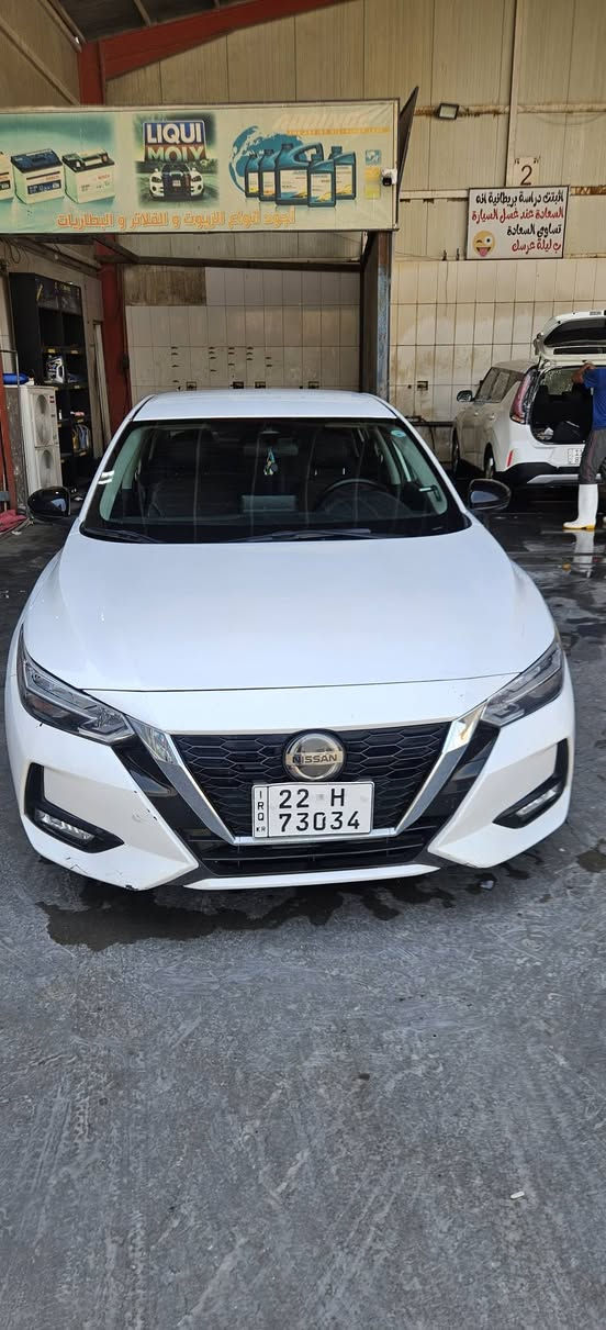 🚘 نيسان سنترا SR موديل 2020
⚫ اللون: ابيض صدفي
🔧 المحرك: 2.0 لتر – 4 سلندر
⚙️ القير: CVT أوتوماتيك
💨 الدفع: أمامي
📍 العداد : 110,000 كم 

✅ السيارة مرتبة ومستخدمة شخصياً
✅ المواصفات SR
✅ مكيف وتبريد ممتاز
✅ كاميرا خلفية
✅نقاط عمياء
✅ شاشة carplay , android auto
✅ مثبت سرعة
✅ تحكم ستيرن
✅ تشغيل بصمة/ وتشغيل عن بعد
✅ رادار امامي لتجنب الصدمات
✅ رادار خلفي
✅ رادار جانبي لتحديد مسار الطريق
✅ أنظمة أمان متعددة 

وبعد مواصفات ال SR في الوارد الامريكي المعروفة
السيارة نظيفة واستخدام شخصي
⚠️ ضرر السيارة كما موضح بالصور . 

رقم الشاصي / 3N1AB8DV7LY255194 

💰 السعر: [ 140 ورقة وبيها مجال للشراية] 

مكان السيارة
بغداد / بسماية 

للاستفسار والتواصل: ***********
***********
