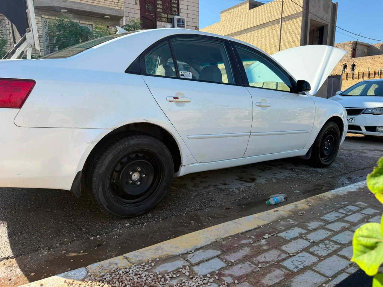 سوناتا موديل ٢٠٠٧رقم كربلاءالدولي سنوية ال٣٠السيارة من جاهزةمن كل شي
السيارة بيها مكانات صبغ أبيع صبغ عام 
مكان السيارة كربلاء المقدسة
***********
