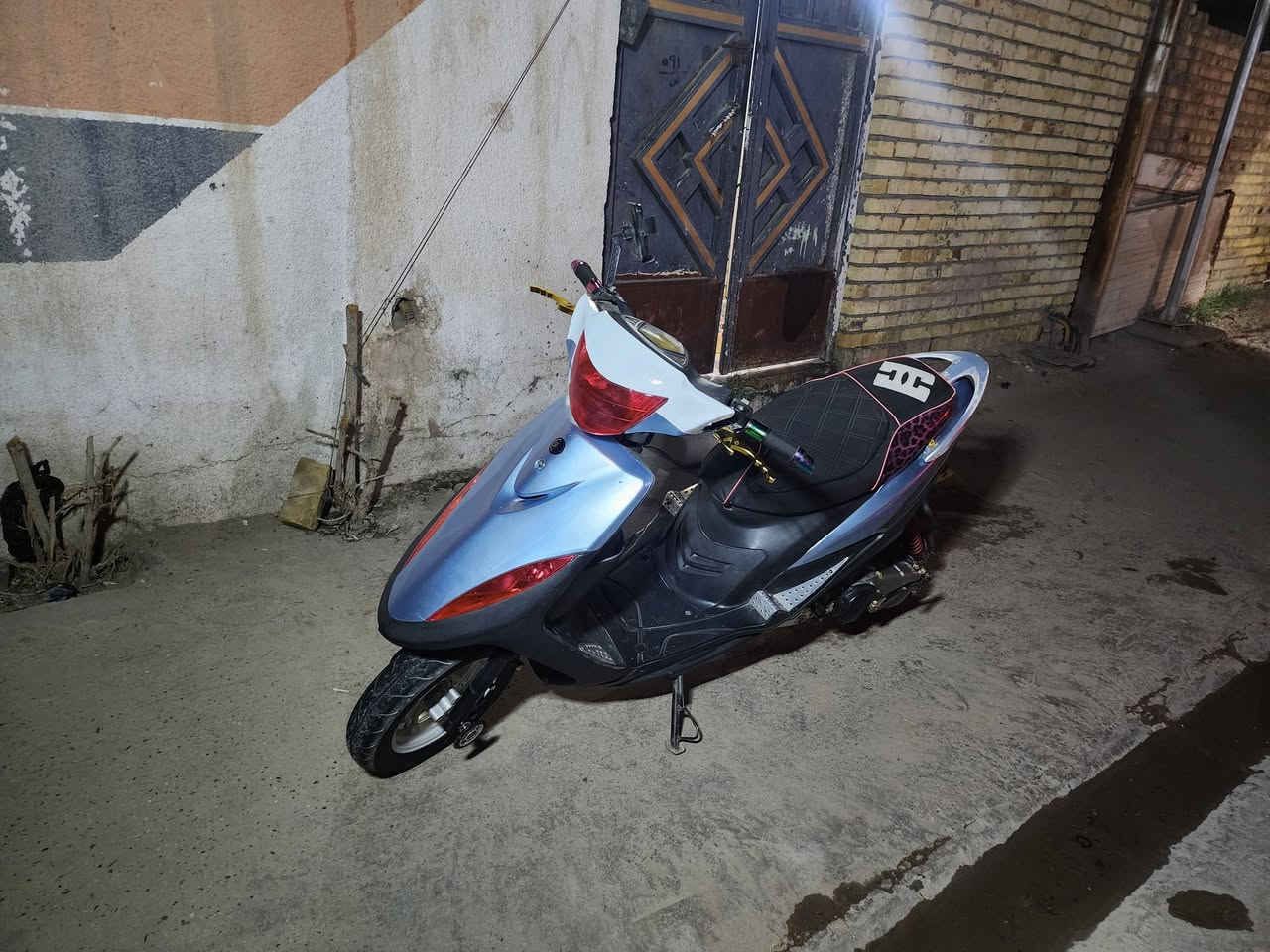 سلام عليكم دراجه لبيع ماكس مفتوحه مكانك بابل قاسم سعر 350ب مجال رقمي ***********
