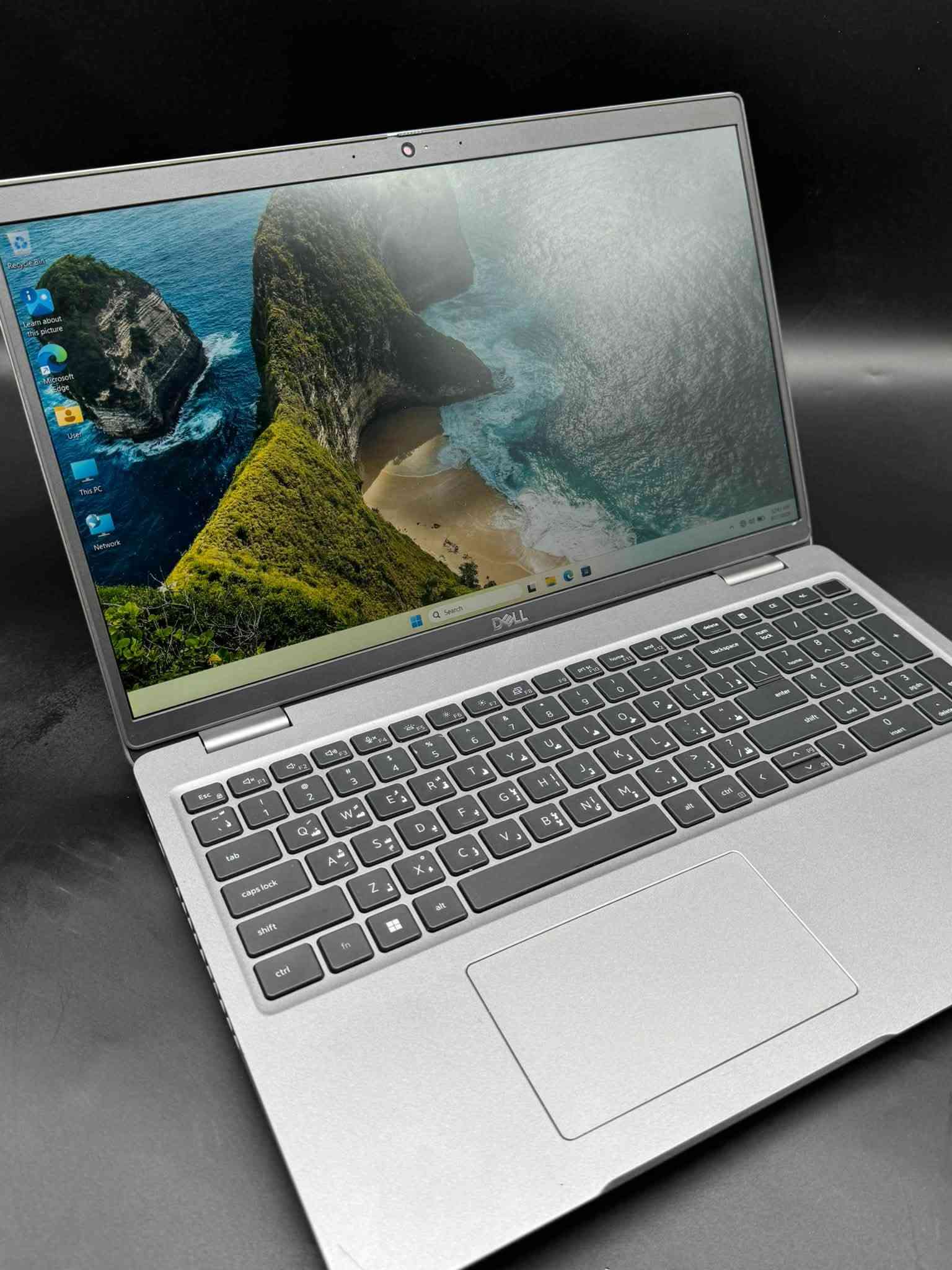 Dell Precision 3561 🔥
(قوة هندسية جبارة، معالج جيل حادي عشر فئة H، وكارت شاشة منفصل للرندر والشغل الثقيل)
🔥 سعر فرصة ومحطوم.. ما راح تحصله بأي مكان ثاني! 🔥
إذا تدور على محطة عمل احترافية (Workstation) للرندر، برامج الهندسة والتصميم، والمهام الثقيلة بدون أي هبوط بالأداء:
✅ المعالج: Intel Core i7-11850H (الجيل الحادي عشر - فئة H الخارقة بـ 8 أنوية و16 خيط معالجة لأداء صاروخي)
✅ الرام: 16GB DDR4 (بسرعة 2667MT/s لتعدد مهام سلس وبدون أي تأخير)
✅ التخزين: 512GB NVMe SSD (سرعة خيالية في فتح النظام والبرامج ونقل البيانات)
✅ كارت الشاشة المنفصل: NVIDIA T600 Laptop GPU (بسعة 4GB - معتمد ومخصص لأعتى برامج التصميم والهندسة مثل AutoDesk و3D Max)
✅ كارت الشاشة المدمج: Intel UHD Graphics
✅ التصميم والتبريد: نظام تبريد متطور مخصص للعمل الشاق والمستمر، مع هيكل متين وعملي جداً  
📥 للطلب والحجز لمعرفة السعر التفصيلي، يرجى مراسلتنا على الخاص (Inbox) أو الاتصال بنا.
📞 يتوفر لدينا كافة أنواع اللابتوبات بسعر مناسب أمريكية المصدر استيراد خاص فقط حصراً: ⁠***********

نص مكتوب في الصور:
- Find a setting
- System > About
- Processor
- 11th Gen Intel(R)
- Core(TM) i7-11850H @
- 2.50GHz
- 2.50 GHz
- Installed RAM
- 16.0 GB
- Speed: 2667 MT/s
- Graphics card
- 4 GB
- Multiple GPUs installed
- Storage
- 477 GB
- 59 GB of 477 GB used
- WIN-G2L5QVH7GC
- Precision 3561
- Rename
- Cop
- Device info
- Device name WIN-G2L5QVH7GC
- Processor 11th Gen Intel(R) Core(TM) i7-11850H @ 2.50GHz (2.50 GHz)
- Installed RAM 16.0 GB (15.7 GB usable)
- Graphics card NVIDIA T600 Laptop GPU (4 GB)
- Intel(R) UHD Graphics (128 MB)
- Storage 59 GB of 477 GB used
- Device ID D8F63EF7-F5C1-4236-AA19-201CFE050FC9
- Product ID 00330-54358-70001-AAOEM
- System type 64-bit operating system, x64-based processor
- Pen and touch No pen or touch input is available for this display
- Related links Domain or workgroup System protection Advanced system settings
- Q Search