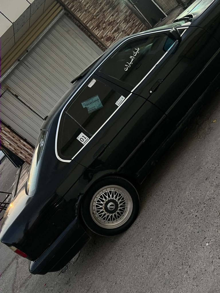 بە ناوی خودا bmw مۆدیل 1994
ئاڕم بلاستیک هه ولیر  ئاڕمو ئە وەلیات بە شەرت 
525
گیر عادی سڵایت 
جام کارە با
گیرو مە کینە بەشرتی 100فیتەر کەمیکی مەسرەفی وردەی تیایە سە یارە کە زۆر جایزە پارەی ما تۆڕیکە قفڵی قفڵی 20گڵا 
***********
واتس ئەپ فایبەر 
گۆڕینەوە ش ئەکەم بە شتیک بە دڵم بیتم السليمانية, العراق
