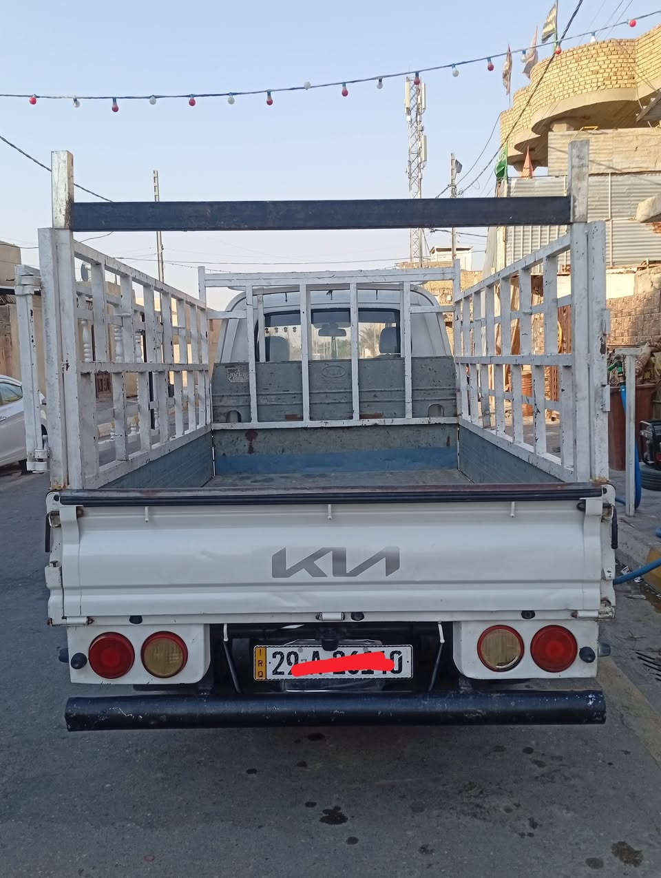 سلام عليكم سيارة بنكو للبيع موديل 14 رقم واسط رقم انكليزي سيارة بسمي راعيه الشرعي اني وتحويل ثاني يوم سيارة مكفولة من الكص 
شاصي مكفول رقم شاصي واضح 
تخم تاير صارلة 20 يوم مكينة 2700
مكينة بيه خيط بخار ستوه بادي سعر 
100$ وبيه مجال قليل حك الجية 
سيارة حلوة مال جناي 
مكان واسط 
***********
***********
واتساب مفتوح
