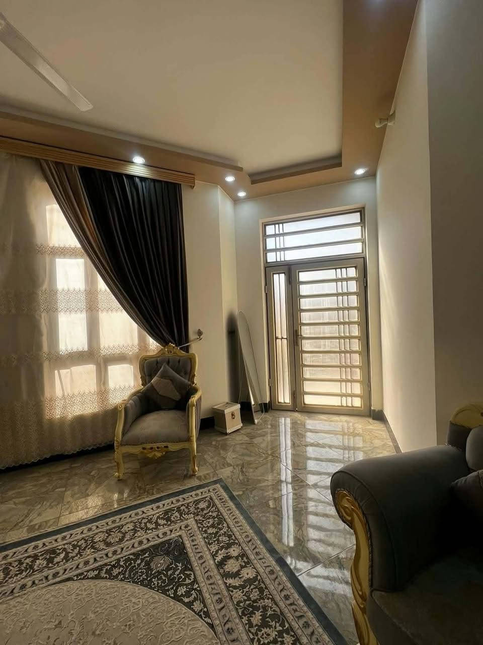 مجمع النخيل • ٢٥٠م • طابو صرف