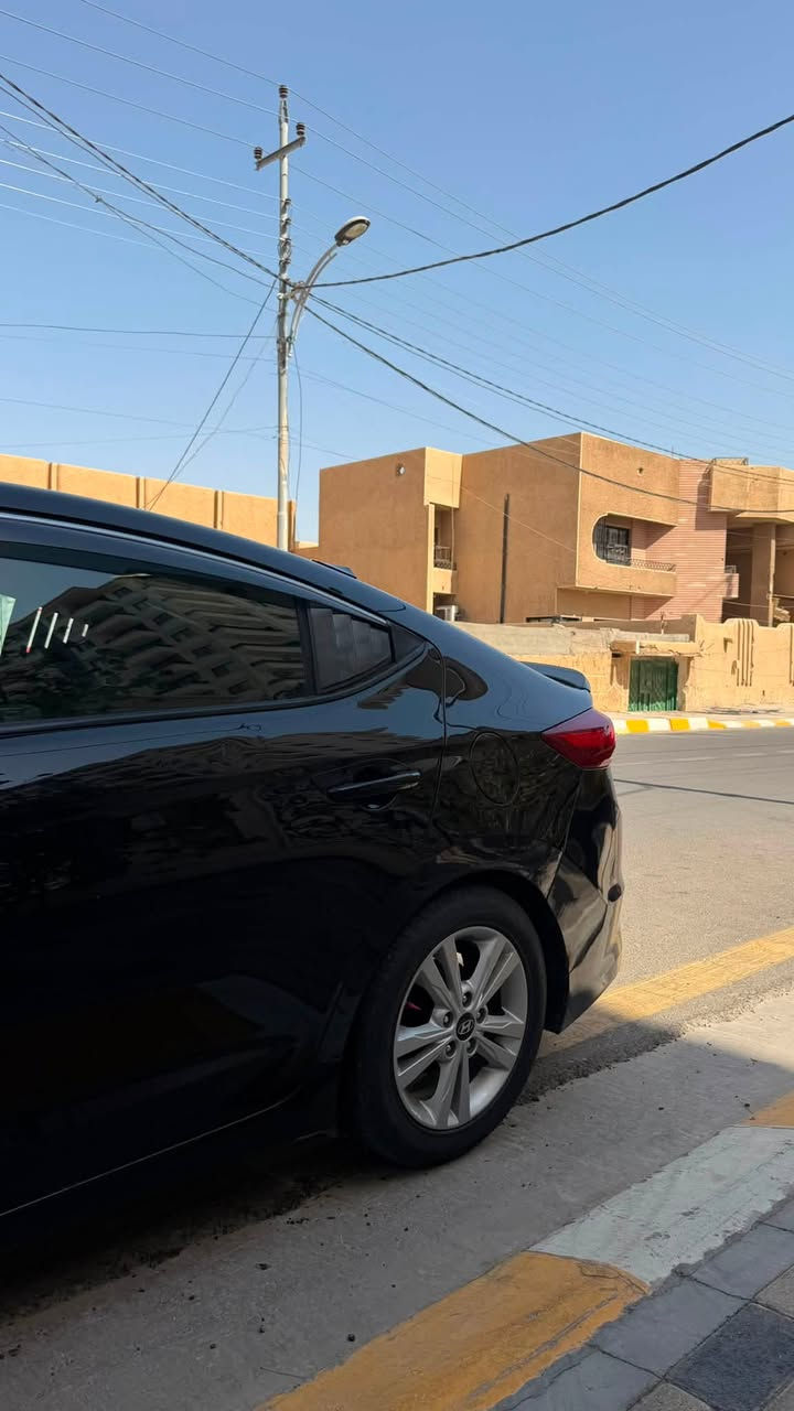 سلام عليكم النترا موديل 2017 أمريكي رقم اربيل تحويل ثاني موصفات SE  تفاصيل مرفقةبسونار ***********عنوان الانبار الفلوجه السعر 110بيها مجال شي بسيط

