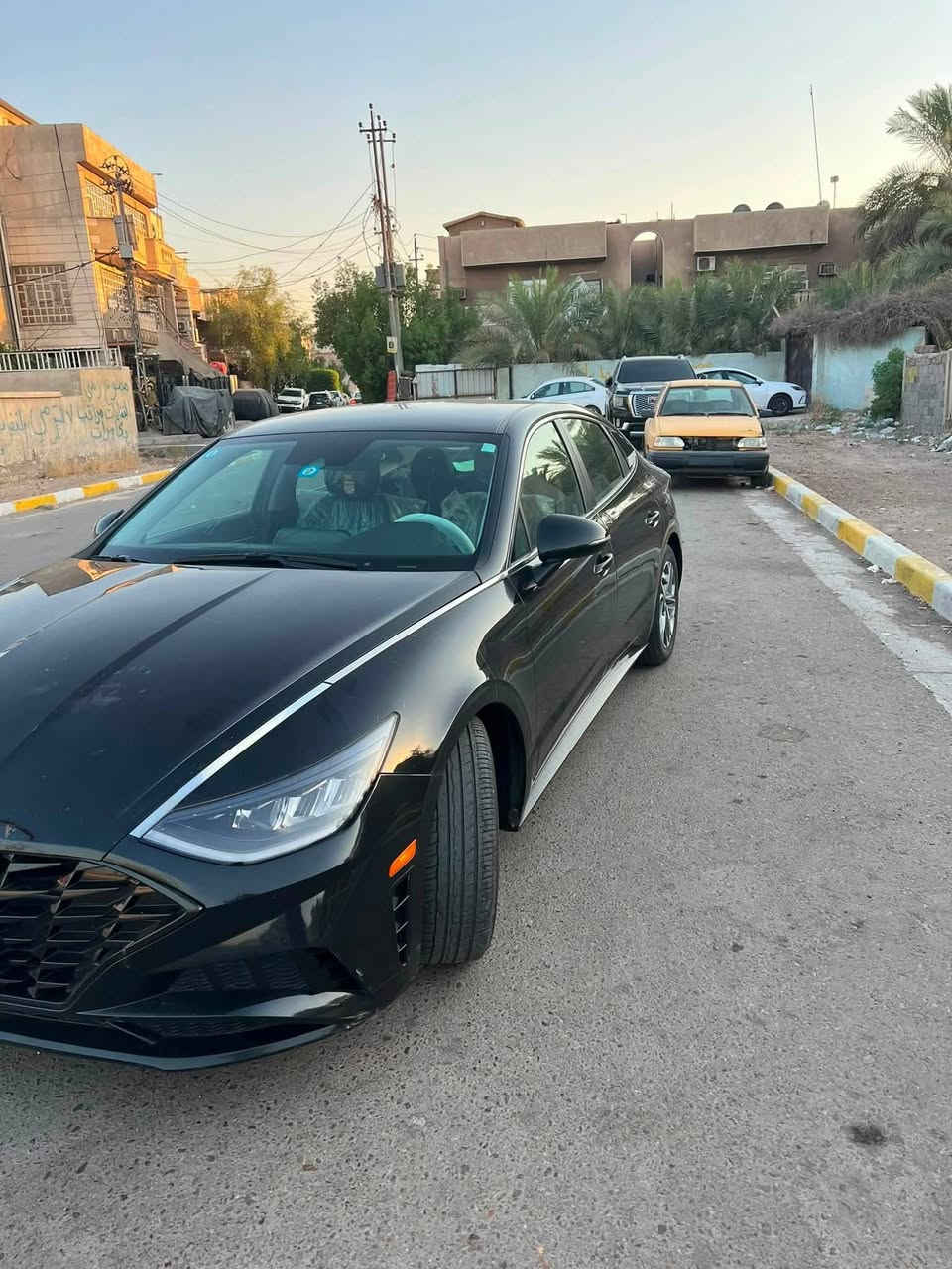 السلام عليكم
تريد الجديد هذا الجديد✌️ 
للبيع  نقد فقط
سوناتا 2023 sel
محرك 2500 تنفّس طبيعي✈️
كير 8 نمر 
رقم بغداد بأسمي
السيارة جديدة بشكل ماشية ٦٠ الف مايل
حادثهة قبق جنطة صبغ فقط

مواصفات :
بصمة تشغيل وأبواب
تشغيل عن بعد
أوتو هولد
سايد بريك دكمة
قيادة الية
تحديد مسار
تبريد مناخي منفصل💦
تدفئة كشنات
كير دكم 
حساس مطر
بك لايتات لد
لايتات لد
ويل كب ١٧ كروم
تخم تاير بالجيس
صدر خلفي امامي جديد
السيارة برغي نقص مابيهة
شرط السونار وين ميعجبك

السعر 160 ورقة وقابل للتفاوض 
مكاني ديالى بلدروز
***********
