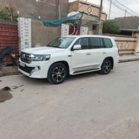 لاندكروز • ٦ سلندر • رقم بغداد