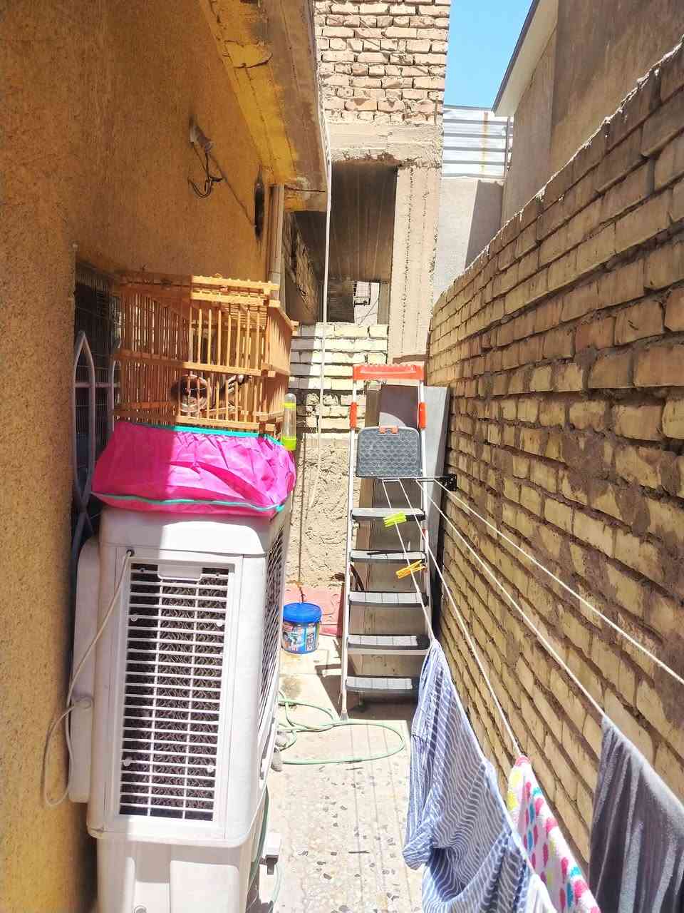 سلام عليكم
مشتمل ١٠٠ م للبيع او المراوس
دورة ابو دشيرشهداء
يحتوي المشتل على مدخلين استقبال ٤*4.5
ومطبخ كبير مع مصحيات ومناور عدد ٢ وحديقة
طابق ٢ غرفتين كبيرة مع صحيات غير كاملة
امراوس ٢٠٠ م الاتصال ***********

