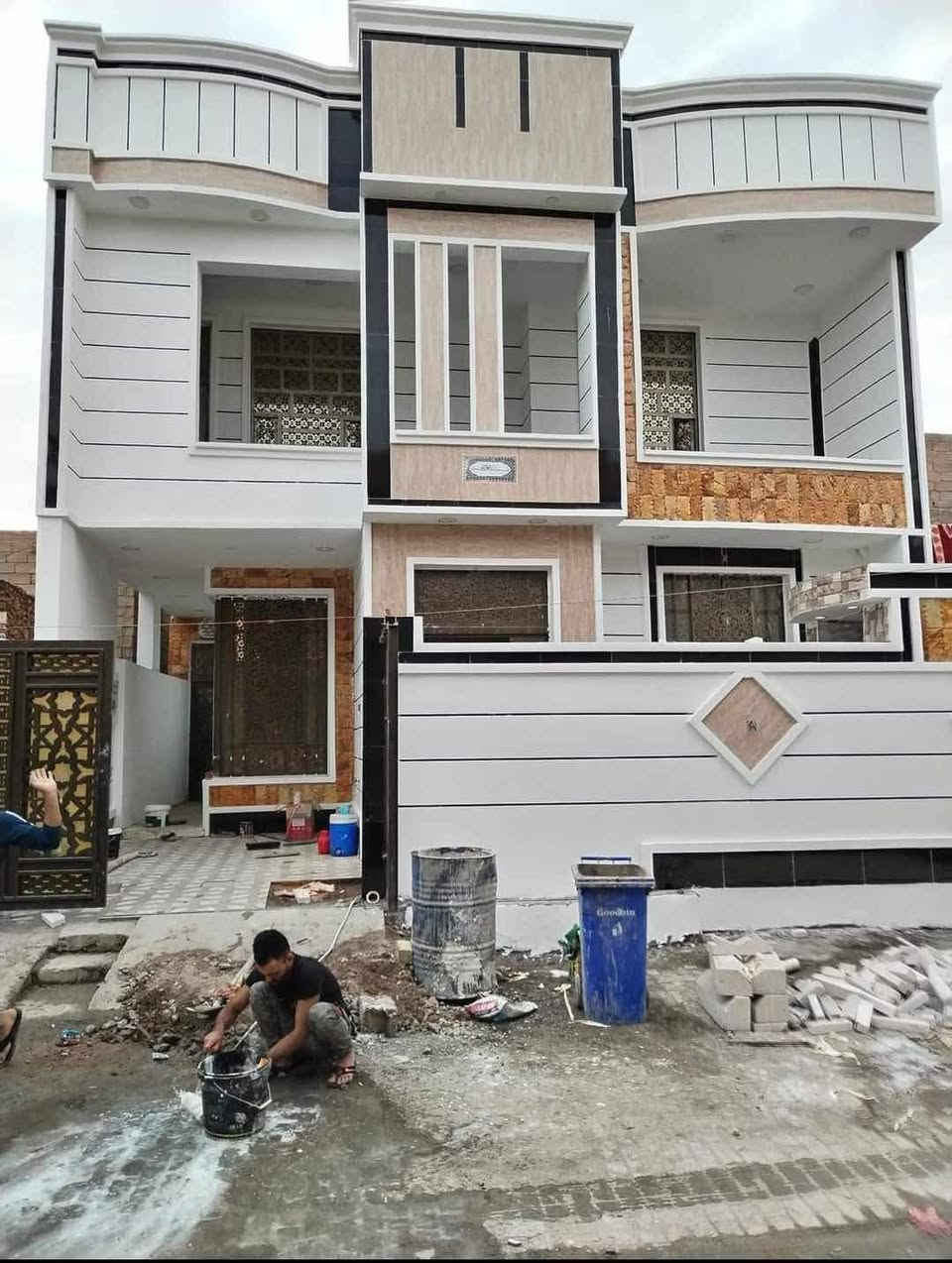 خلفه *********** بغداد
كادر واجهات طلس لبخ
لبخ سقل 6  المتر 
لبخ جراره 5 المتر
لبخ تصفير المتر 8 المتر
لبخ تشميع خارجي 3 االمتر
لبخ تشميع داخلي 3المتر
لبخ ونثر 8 المتر
