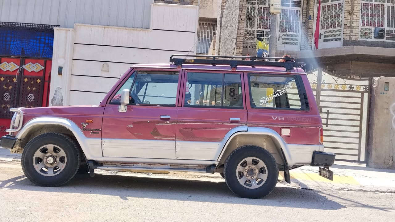 يالسلام عليكم اخوان كالوبر موديل 1996للبيع سياره بلاديه من الدعاميه للدعاميه السياره بيهه محرك ففتي لاتنقيص لاتبخير رقمهه بغداد سنويه 2030 تخم تايرات سدر امامي وخلفي جديد فقط جارده سعر 48   ***********
