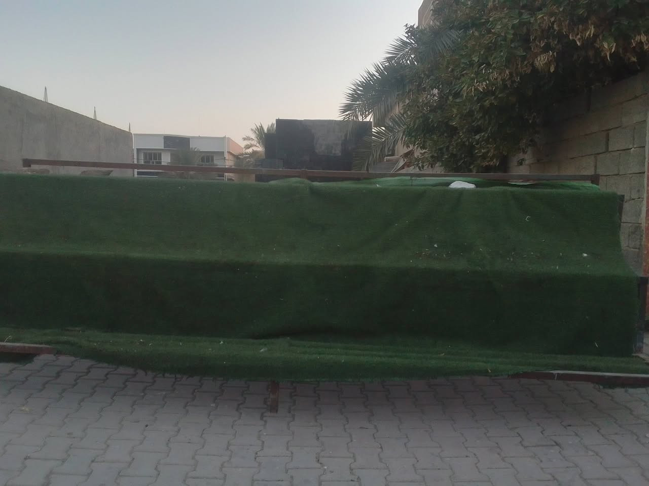 ميز بايات لبيع طول  5متر لتصال ***********
