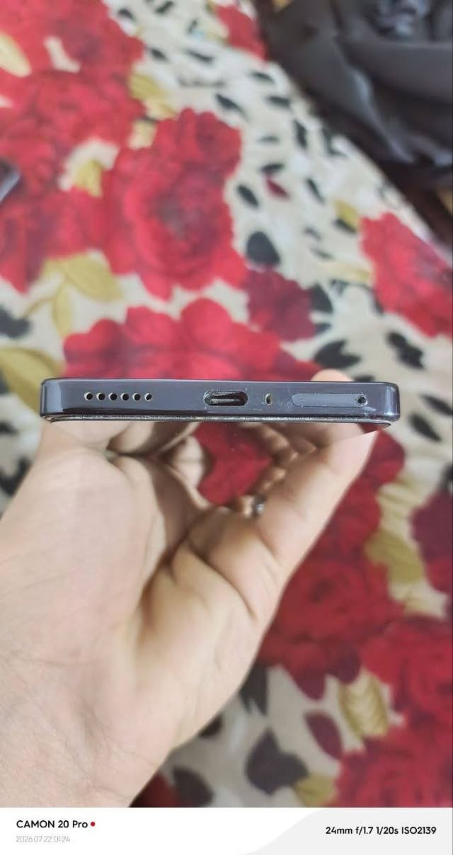 السلام عليكم ورحمة الله
جهاز  تكنو كامون 30 برو 5g
جهاز نضيف كلش ومعتاز اريد ابيعه 
سعرة 240رقمي واتساب  ***********
