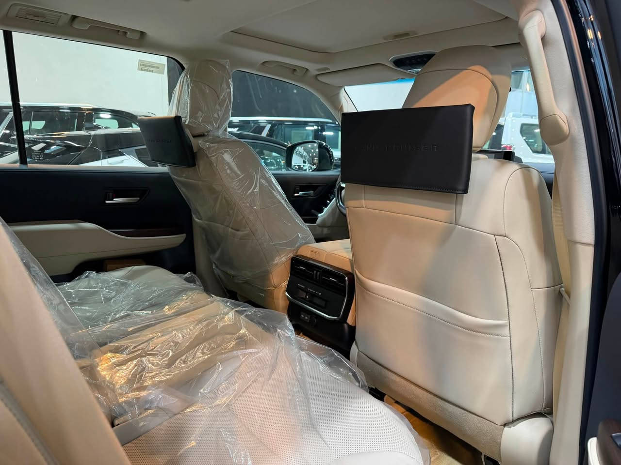 Land cruiser 2026 SAS🎌TSS 
لاندكروز 2026 🎌tss 
ضمان وكالة ساس ✅
عداد المسافة 0 زيرو 

📍بغداد شركة ابو ظبي چكوك قرب بوابة الكاظمية 

***********

*********** 📞
