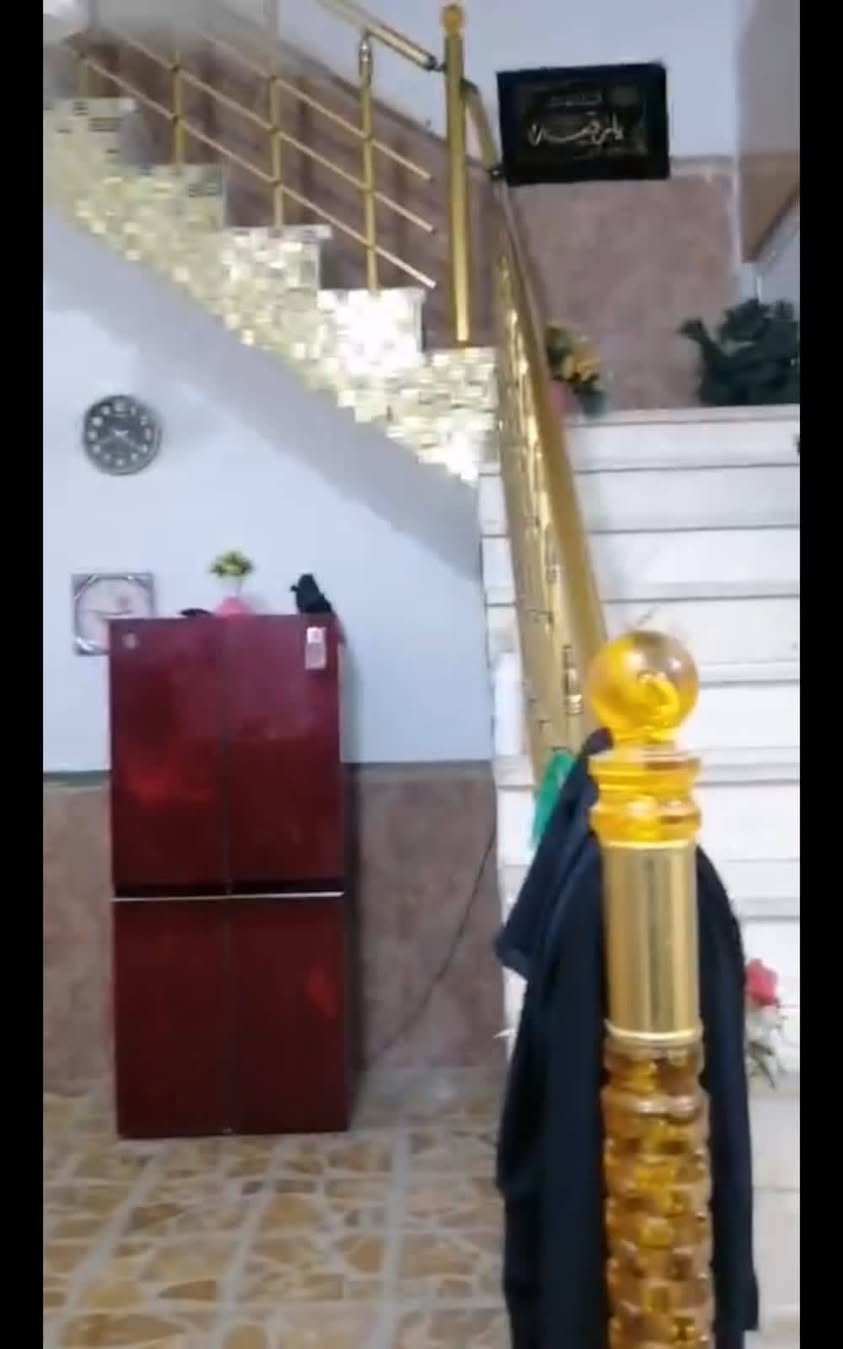 بيت للبيع طابو صرف مساحه 150 متر طابقين طابوق مسلح بناءً جديد نهاية حي العامل قرب مول الباقر حي لامير السعر 150 مع المجال البسيط الاتصال على رقم ***********
