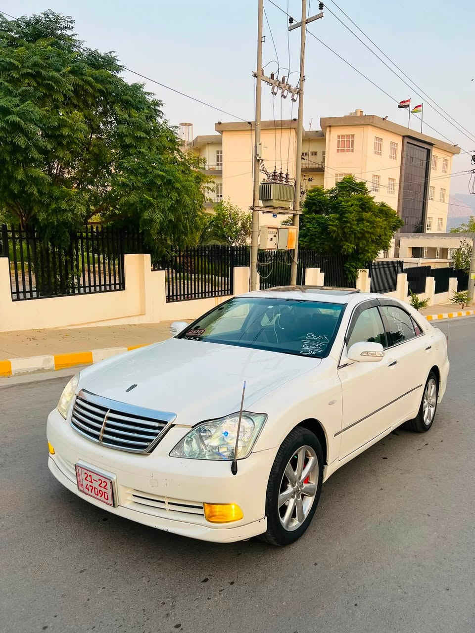 شاھانە بڕاوە تاقانەی ئیراق سفر سفر گئڕو مەکینە180ئاڵتونی بازاڕ  فول فول سلایت جلد ئاوینە ئیشارەت بەگ لایت لیزەر کامل لەحەیە سپورت کودی نیە ئەوەئ  بیرئ لئ کەیتۆ بەشەرت بای 8گەلا جوان کاری بۆکڕاوە سعری56گەلایە  مشتەرئ خۆی قەدری ئەو سەیارە ئەزانی ***********
