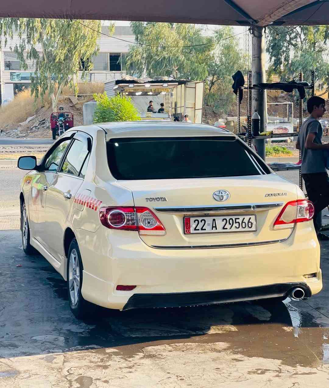 کرۆلا تەکسی ٢٠١٣ مەکینە کجکە تۆماتیک بیلاد سپی
١پارجەی رەشە. قنجەکی کن دبەی ئاوی هەیە لەکل جاملخەکلی پشتەوە لیدراوە کمک داخیلی کرتوە   باقی دی بەشرت. کئیرو مەکینە تحویل بەشرت. تەقەو رەقەی نیە توندو تۆلە سەنەوی نویە  خازو بەنزینە کامل سپۆرتو جوانکاری بۆکراوە نرخی ١٢٥  و مجال. ***********
لەهەولیرم أربيل, العراق
