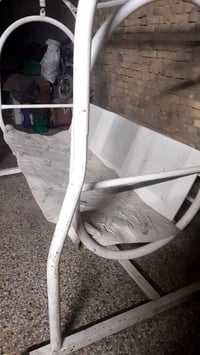 مرجوحه قديمه وزن ثقيل السعر٢٥٠  المكان بغداد الاورفلي 07705535726