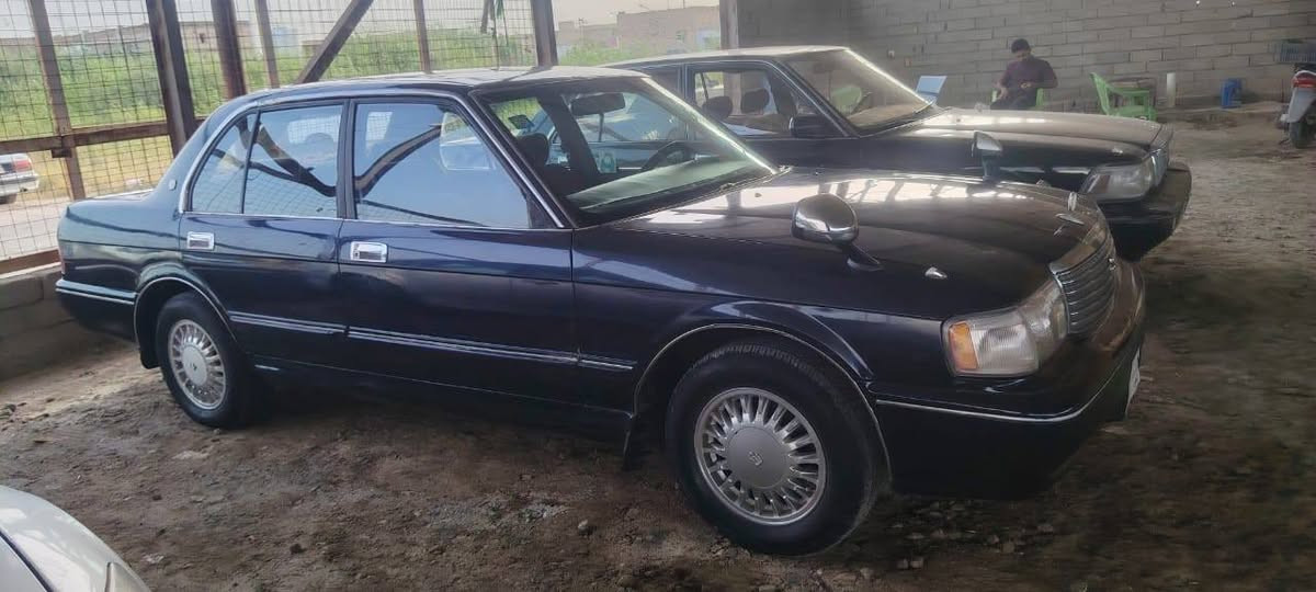 سلام عليكم
ارنب موديل 93 مكفوله من ضربه ونقل والعيب الشرعي / فقط بيهه معجون بل قماره شويه وبل حزام جوه شويه 
حداديه جديده تايرات جدد / تبريد شغال 
مكينه وكير 2 اونص بل كارتون جدد رقم بصره مشروع وطني  متواجد فيسبوك واتساب 
سعر مال بيع قفل 55 ورقه 
***********
***********
