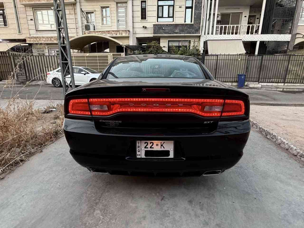 جارجر 2014 فولل
محرك 3600
كفاله بدون ظربه بدون ايرباك بيهة مكانين صبغ على كد اربع اصابع فقط و تعديل بارد شويه يم قبغ البانزين  
سلايت
كير طياره 8 نمر 
شاشة جبيره 
عينه 260
كلاصات حار بارد 
كير مكينه بشرط 
 السياره مصروف عليهة جاهزة من كل النواحي صدر و منظومة تبريد و تخم تايرات كله جديد 
مكاني بغداد
***********
