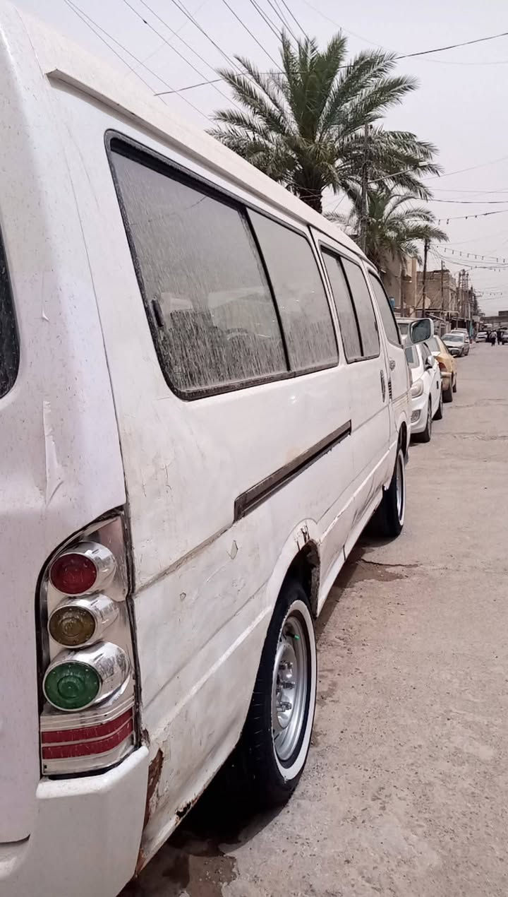 السلام عليكم جنبي اجوان البيع مديل ١١ عليه مكينه جديد فور واي صدر جديد مشط جديد وركات جدد دبلات خلفي جديد كهربائيات كامله تايرات نضيفات  اكسن جديد بس الكير بل واحد بي صوت مأيأثر والباقي كلشي مابيه السياره رقم انبار احمر اني ابيع كوم حديد واكفلك سرقه وعشائر السعر 27 وبيهاا مجال *********** ومكاني بغداد الدوره

