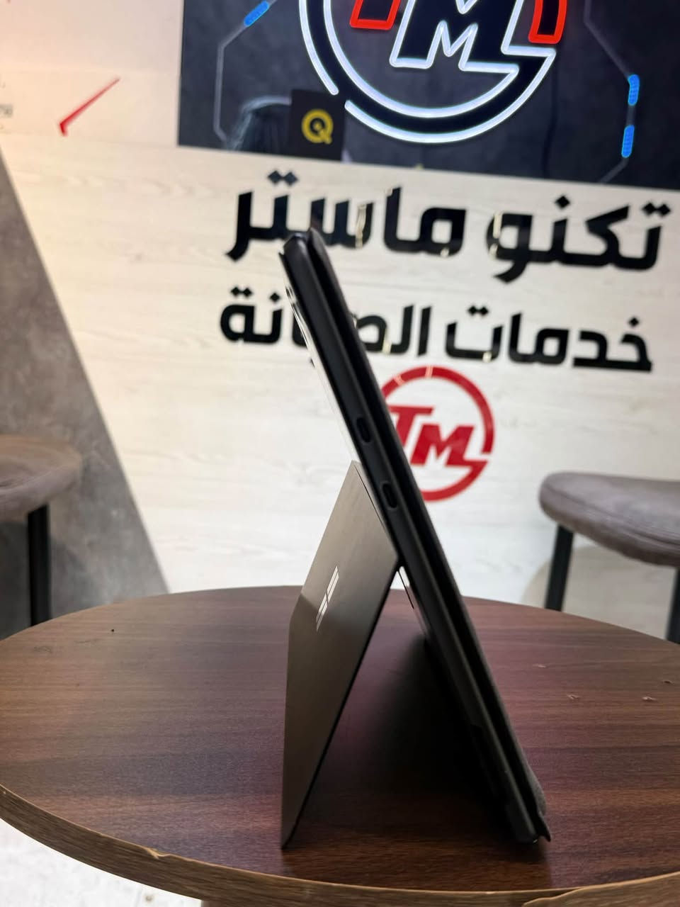 سيرفس برو ٩ • كور i7-1255U • ١٦ جيجا رام