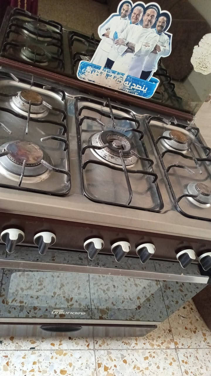 للبيع • مستعجلة • فرن