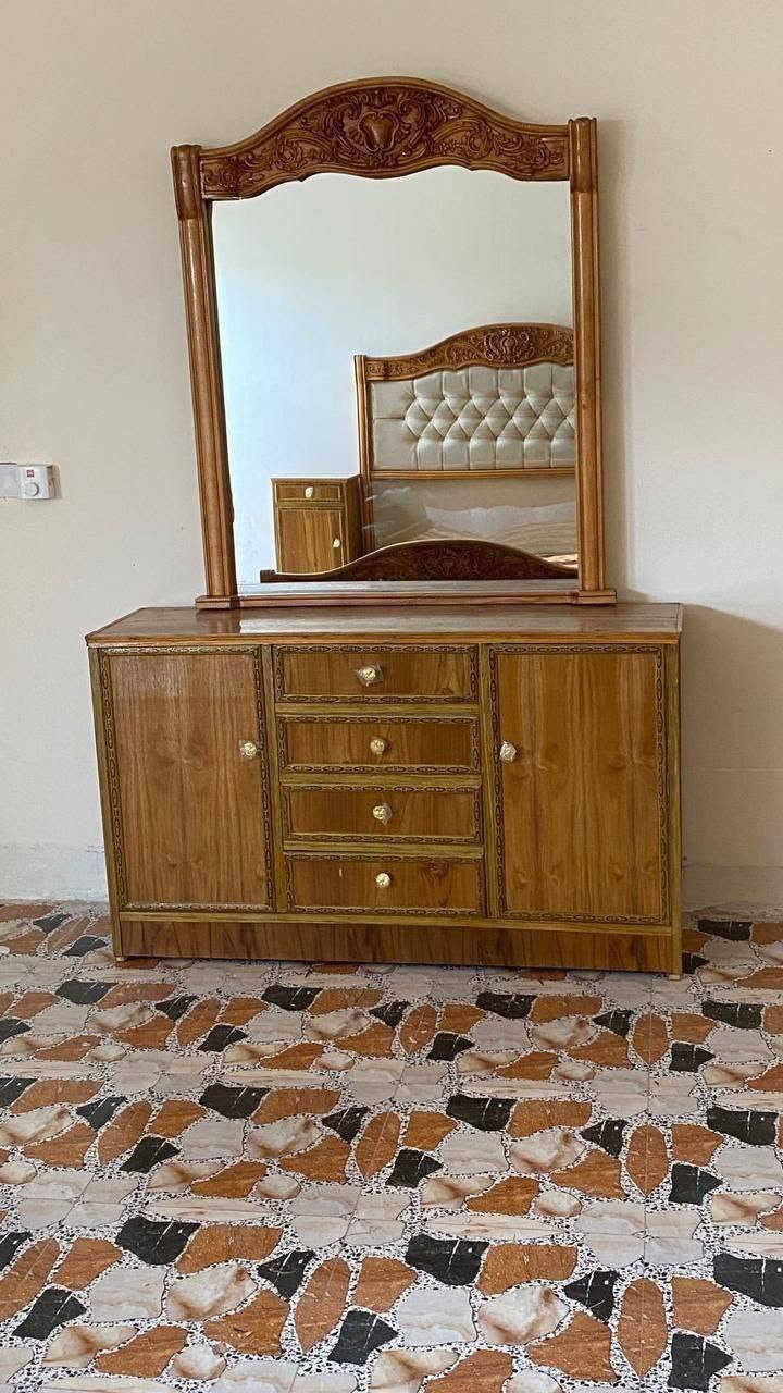 أهلاً وسهلاً بكم
متوفر جميع انواع الاثاث المنزلي ما عليك فقط ضغط ع رقم لتواصل معنا عبره الواتساب wa.me/9647725972986
