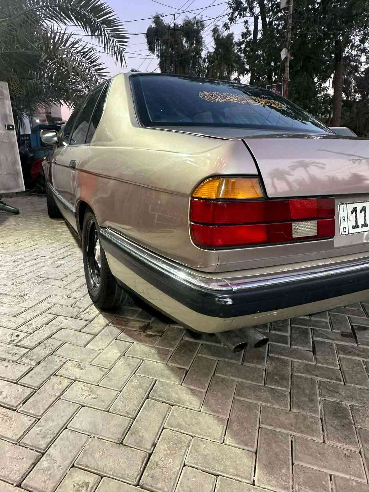 سلام عليكم بي ام 730 مفتوح موديل 1990رقم بغداد هزه وسنويه لحد 2031 سياره صبغ جماليه كير محرك صدر تبريد كله كفاله السعر 42وبيهه مجال ستفسار *********** مكاني بغداد حسينيه
